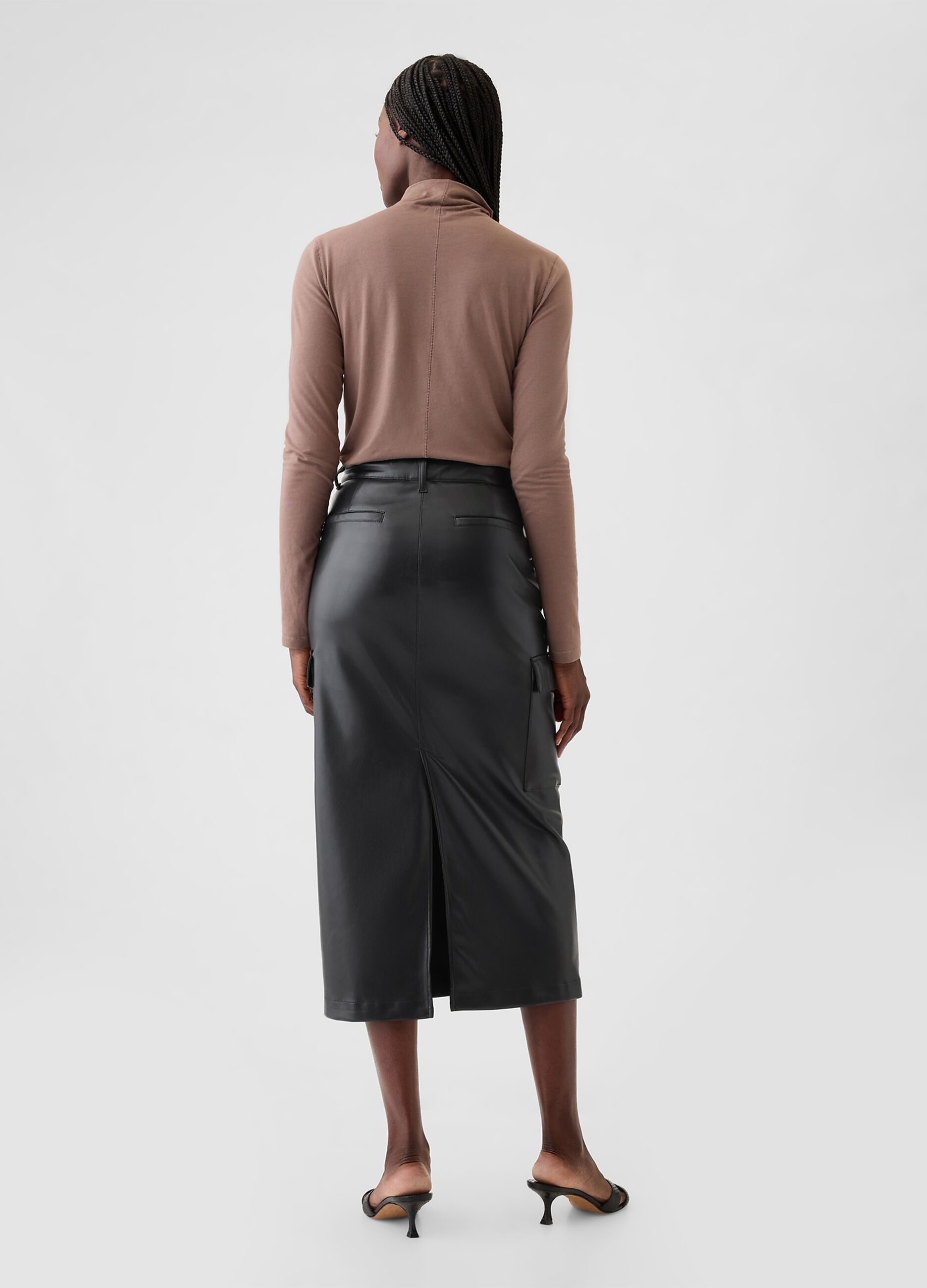 Glossy-effect midi cargo skirt