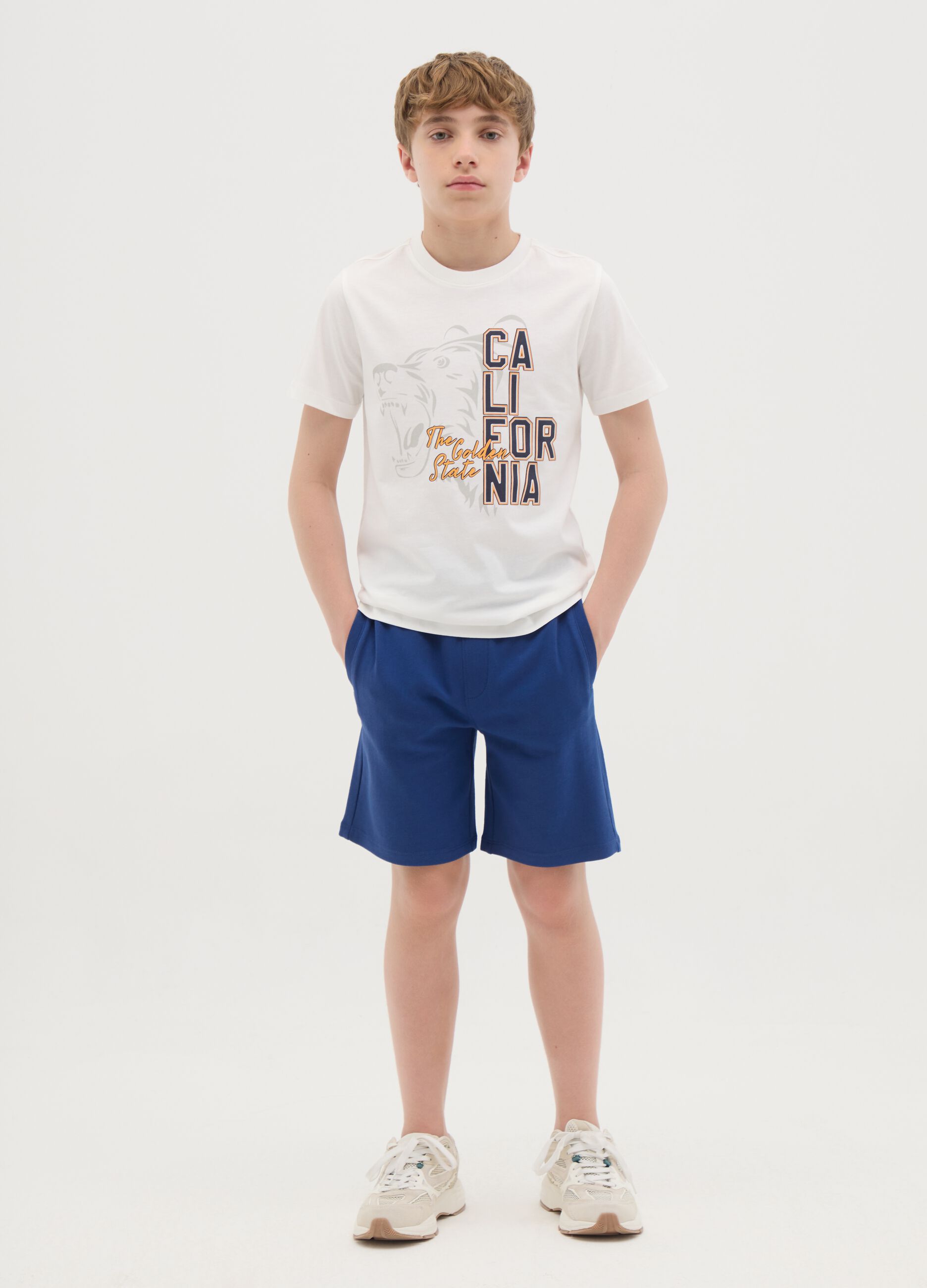 Pantaloni corti blu in puro cotone