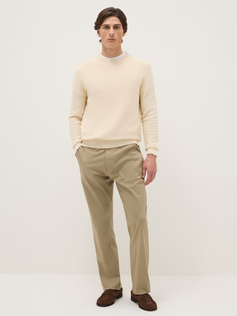 Beige stretch cotton chino trousers with a regular fit_0