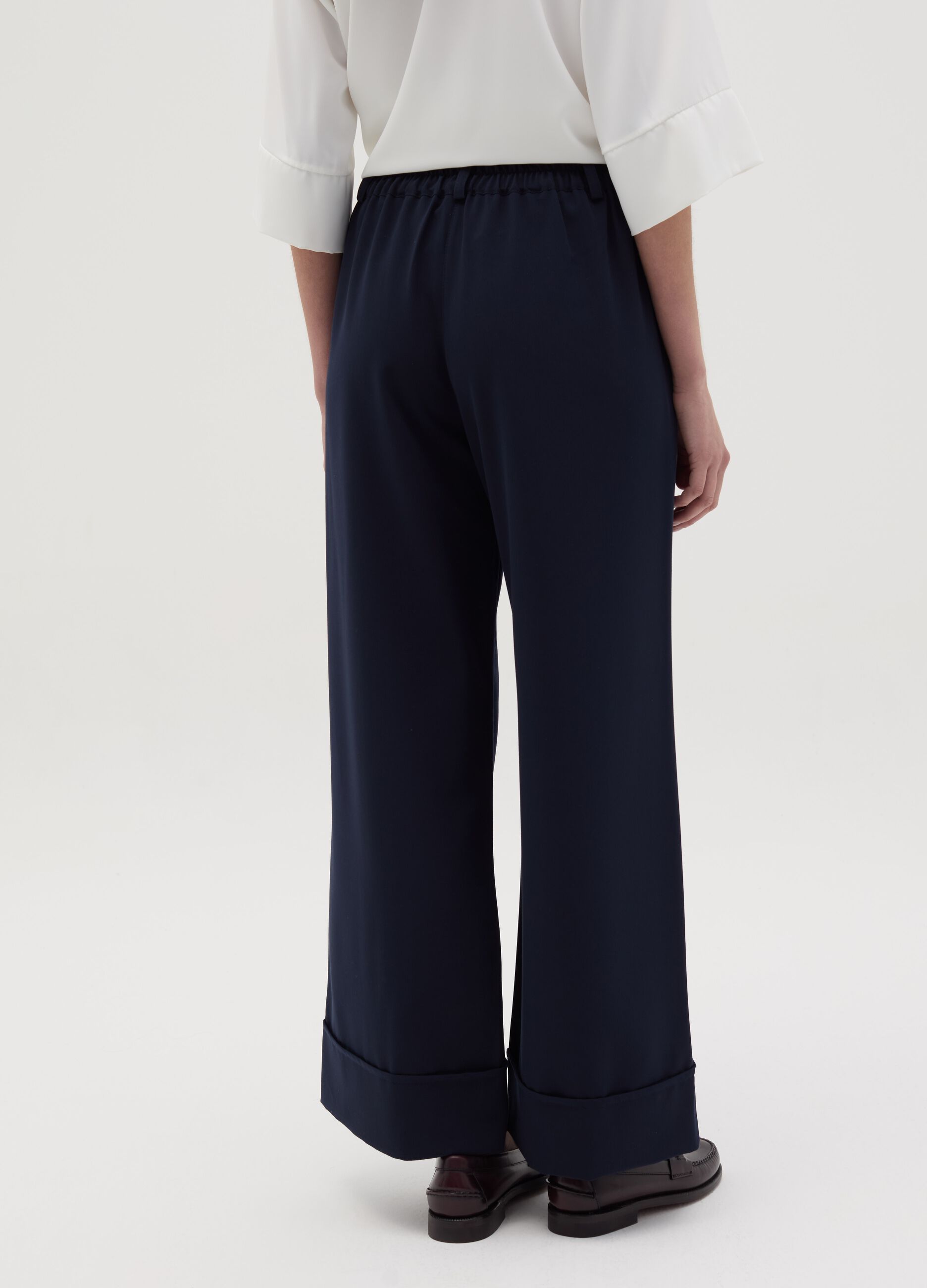 Wide-leg trousers