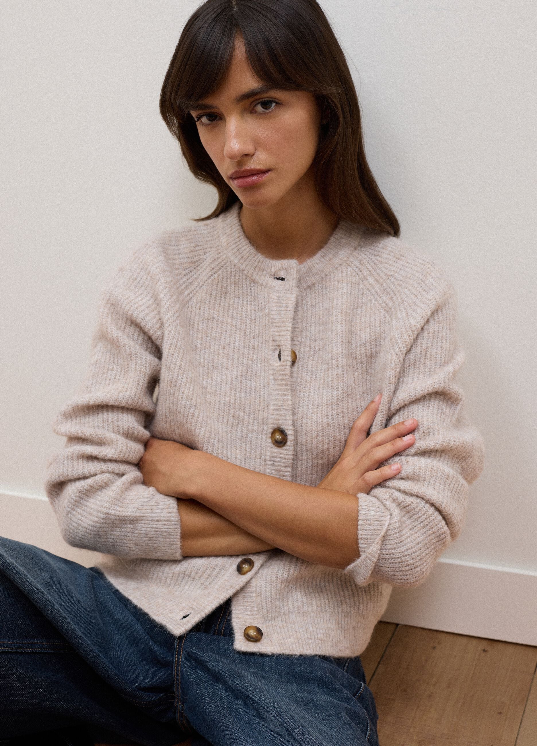 Beige crew-neck cardigan in stretchy wool and alpaca, regular fit