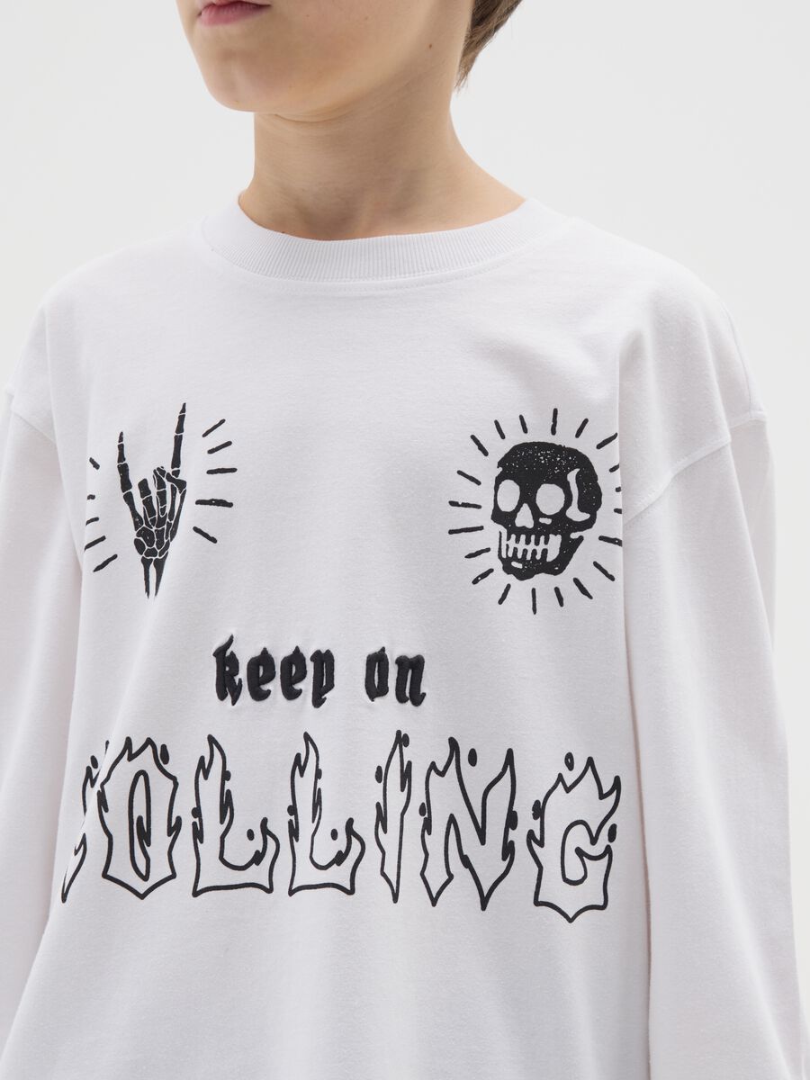 T-shirt bianca a maniche lunghe in cotone_2