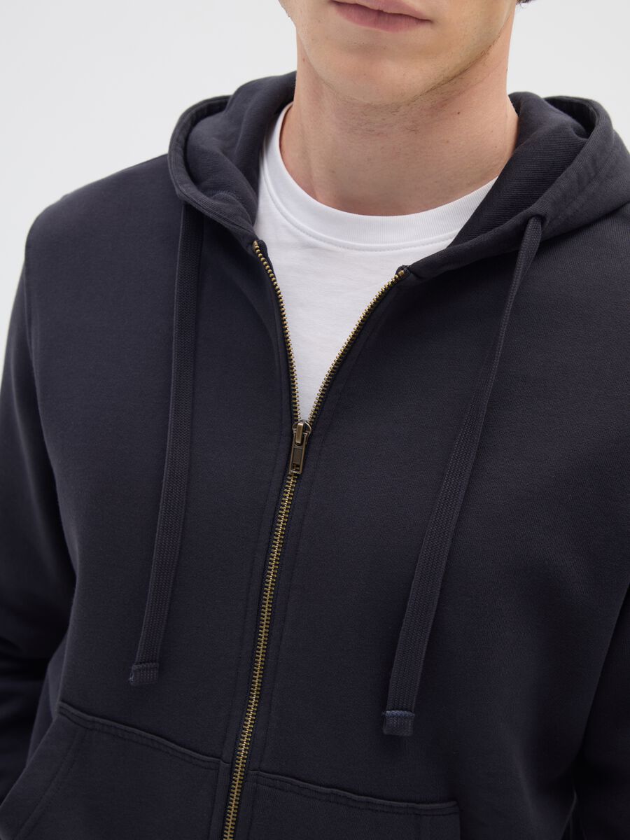 Felpa con cappuccio in puro cotone blu con zip_3