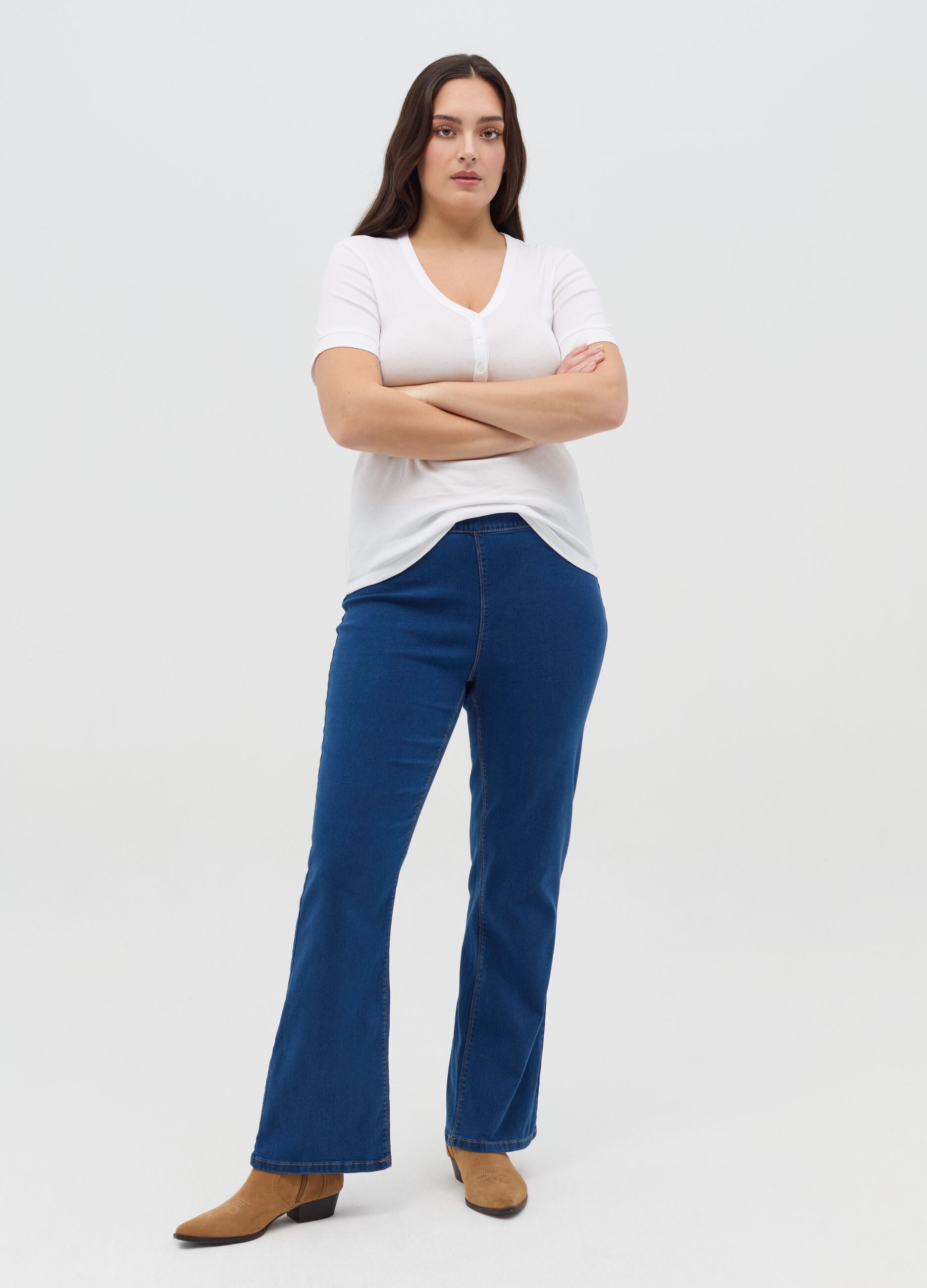 T-shirt con scollo serafino a V Curvy