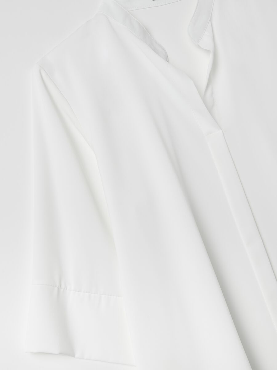 Blusa con maniche a kimono_5