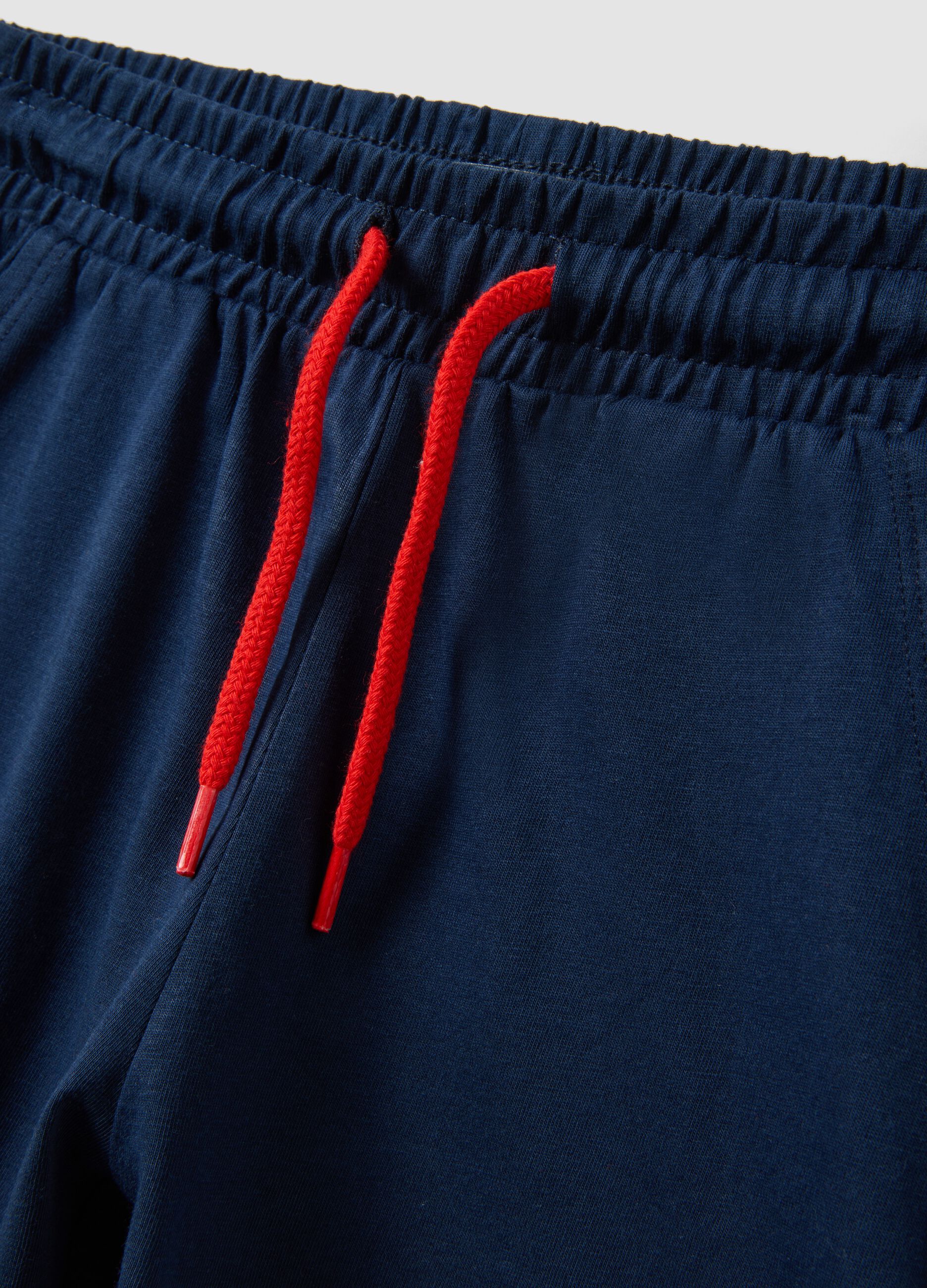 Red pure cotton set with T-shirt and shorts