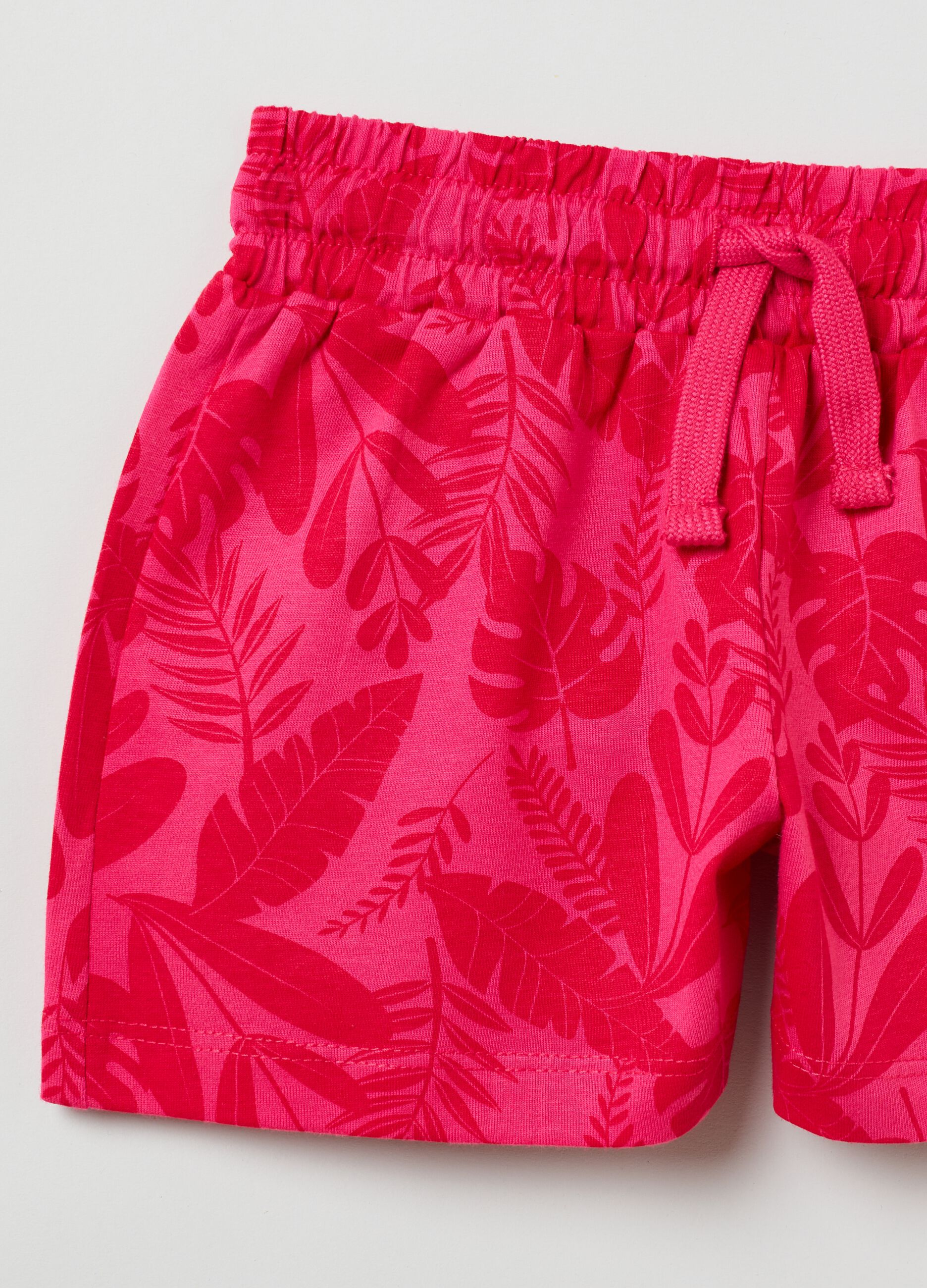 Shorts con stampa foglie tropicali all-over