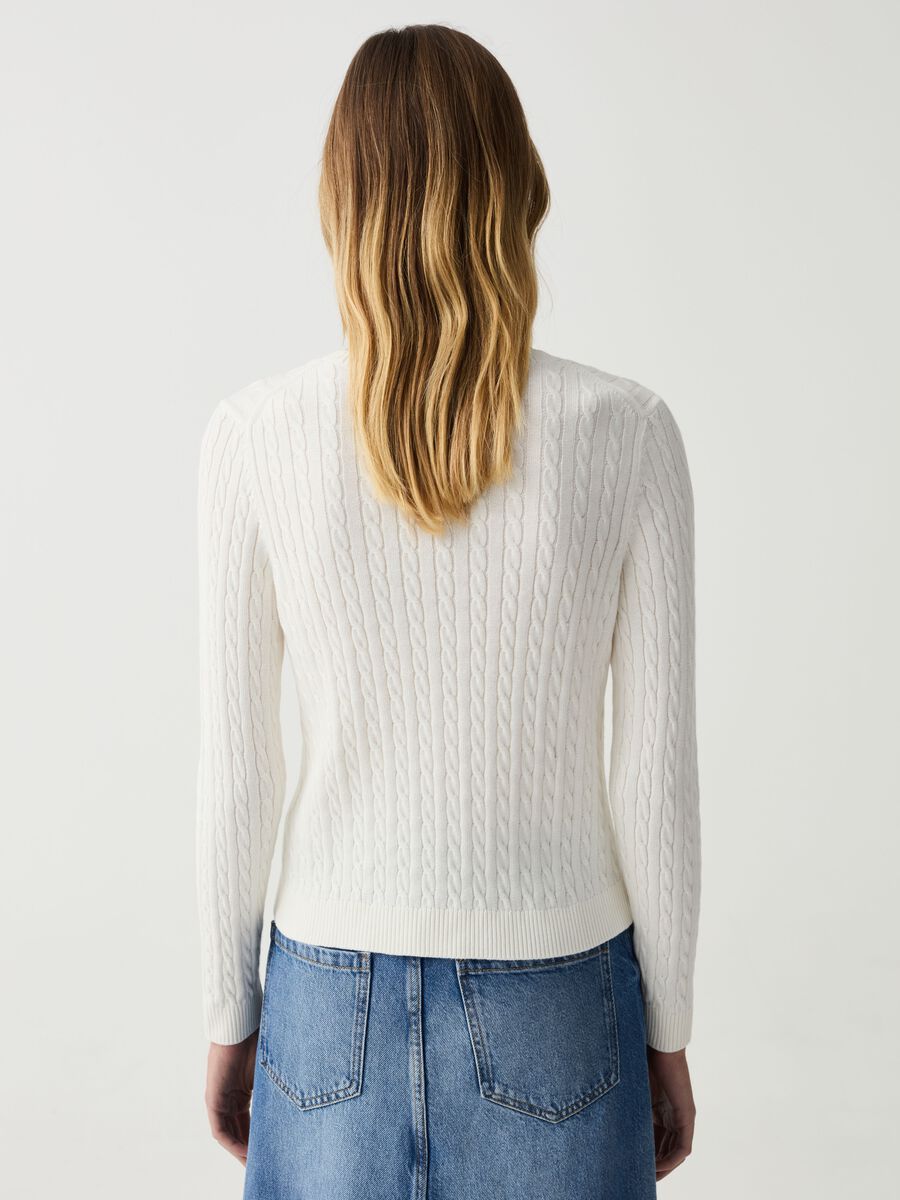 Cotton pullover with cable-knit design_2