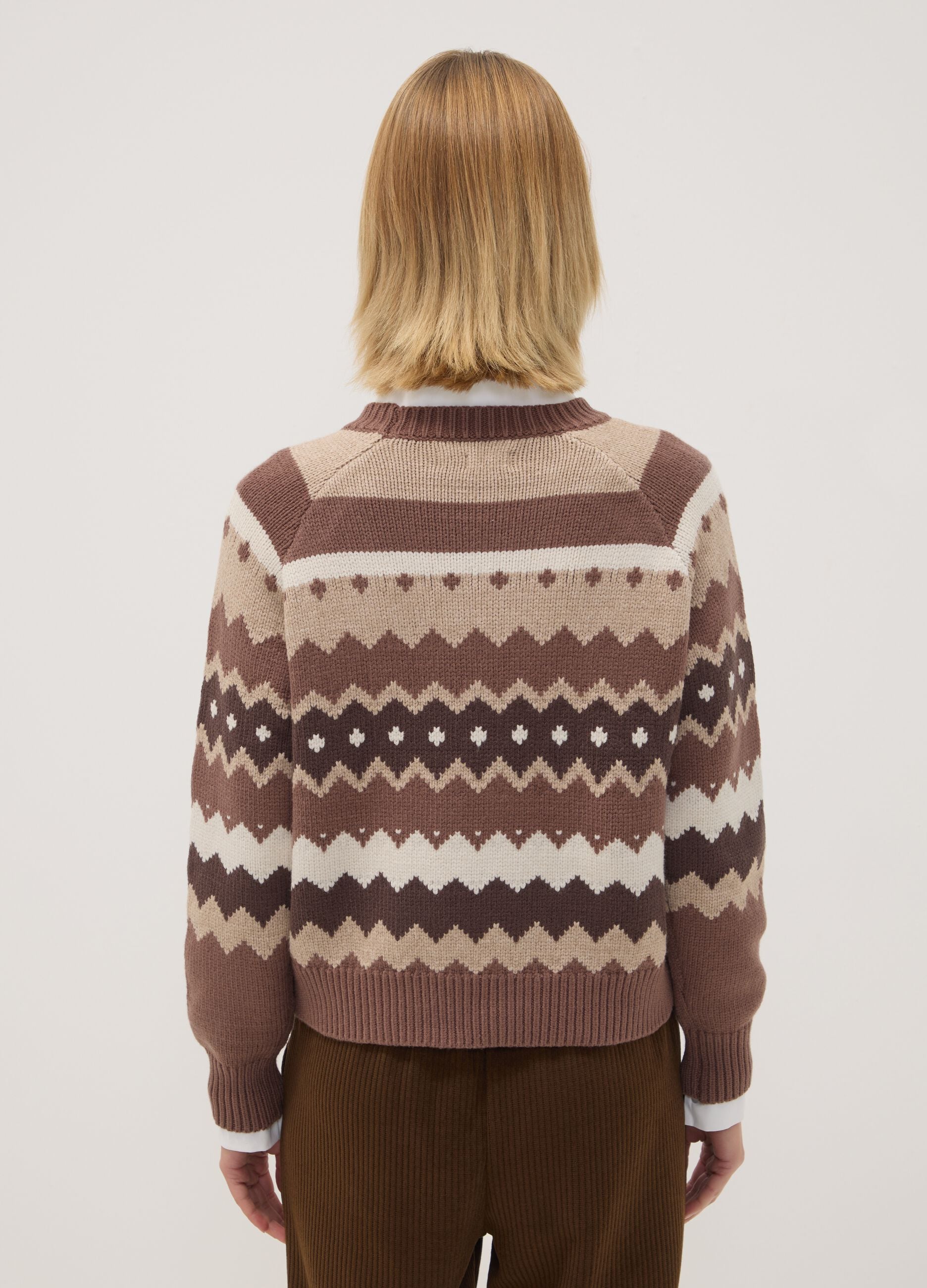 Multicolour jacquard knit in viscose blend, regular fit