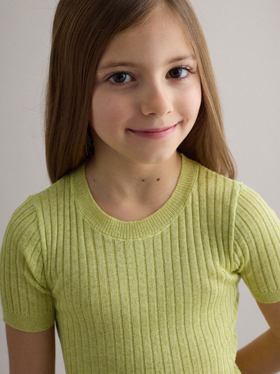 Maglia in misto viscosa gialla a coste da bambina regular fit_1