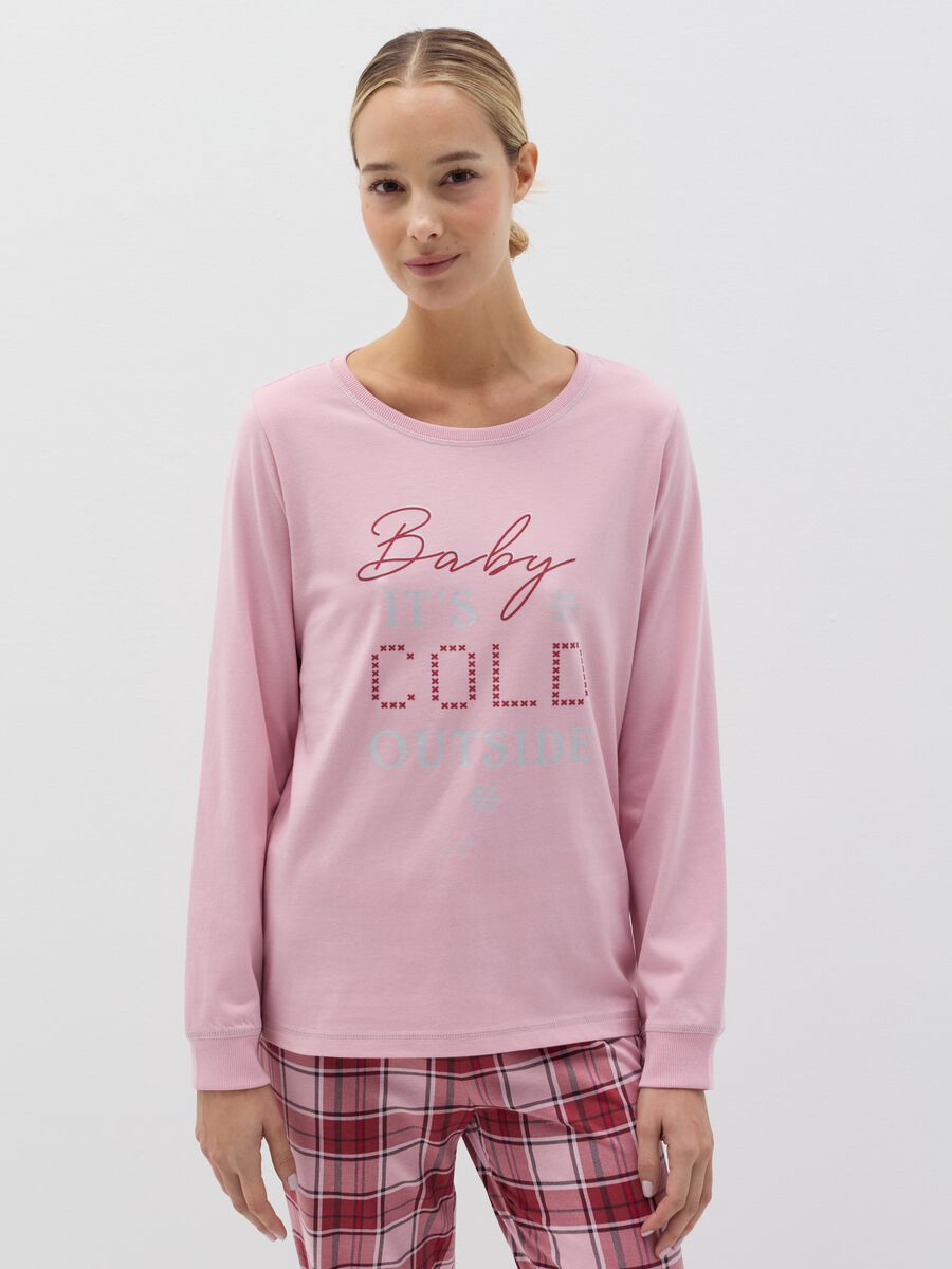Pyjamas with "Baby It's Cold Outside" print_1