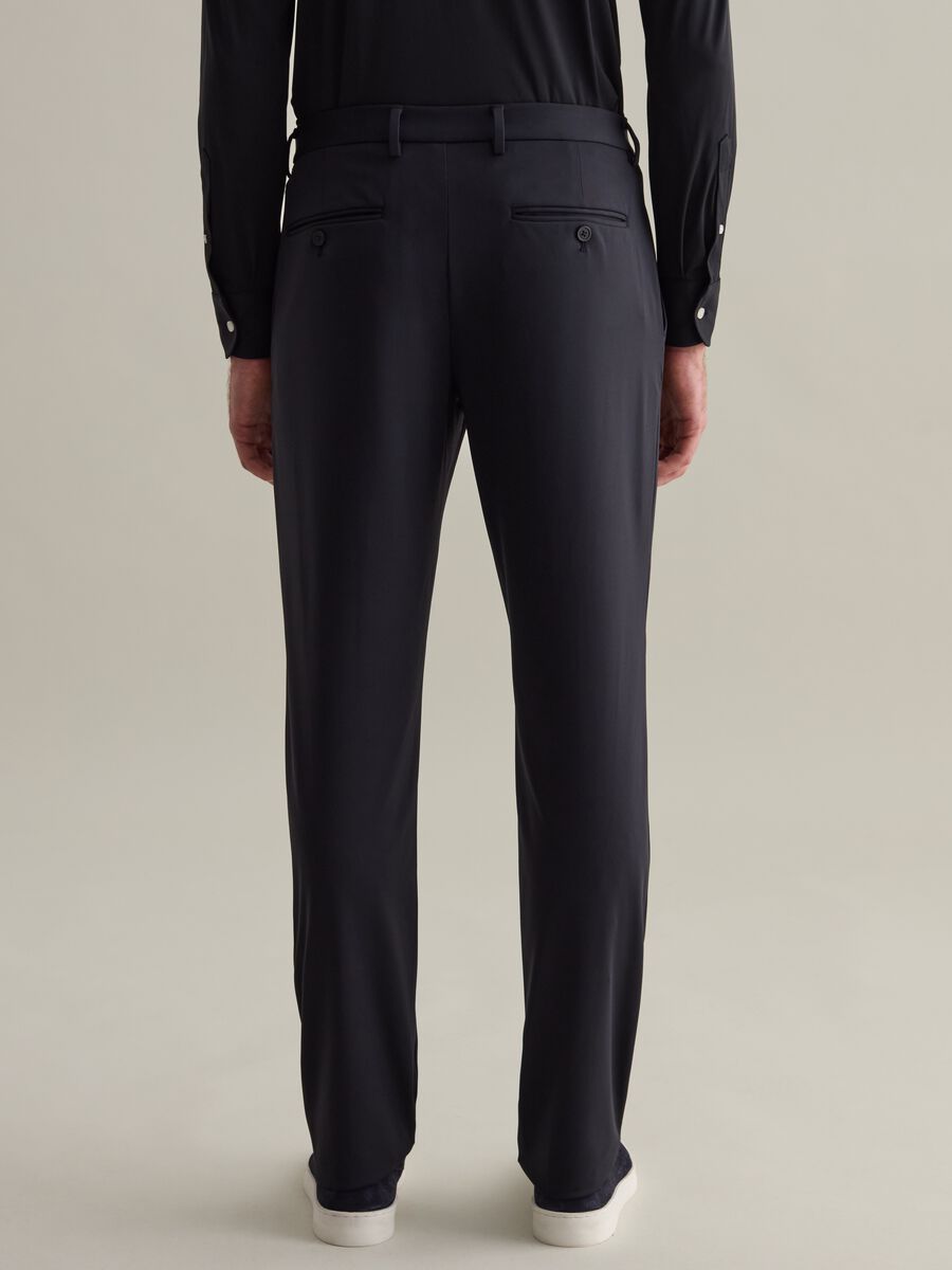 Tech chino trousers in technical fabric_2
