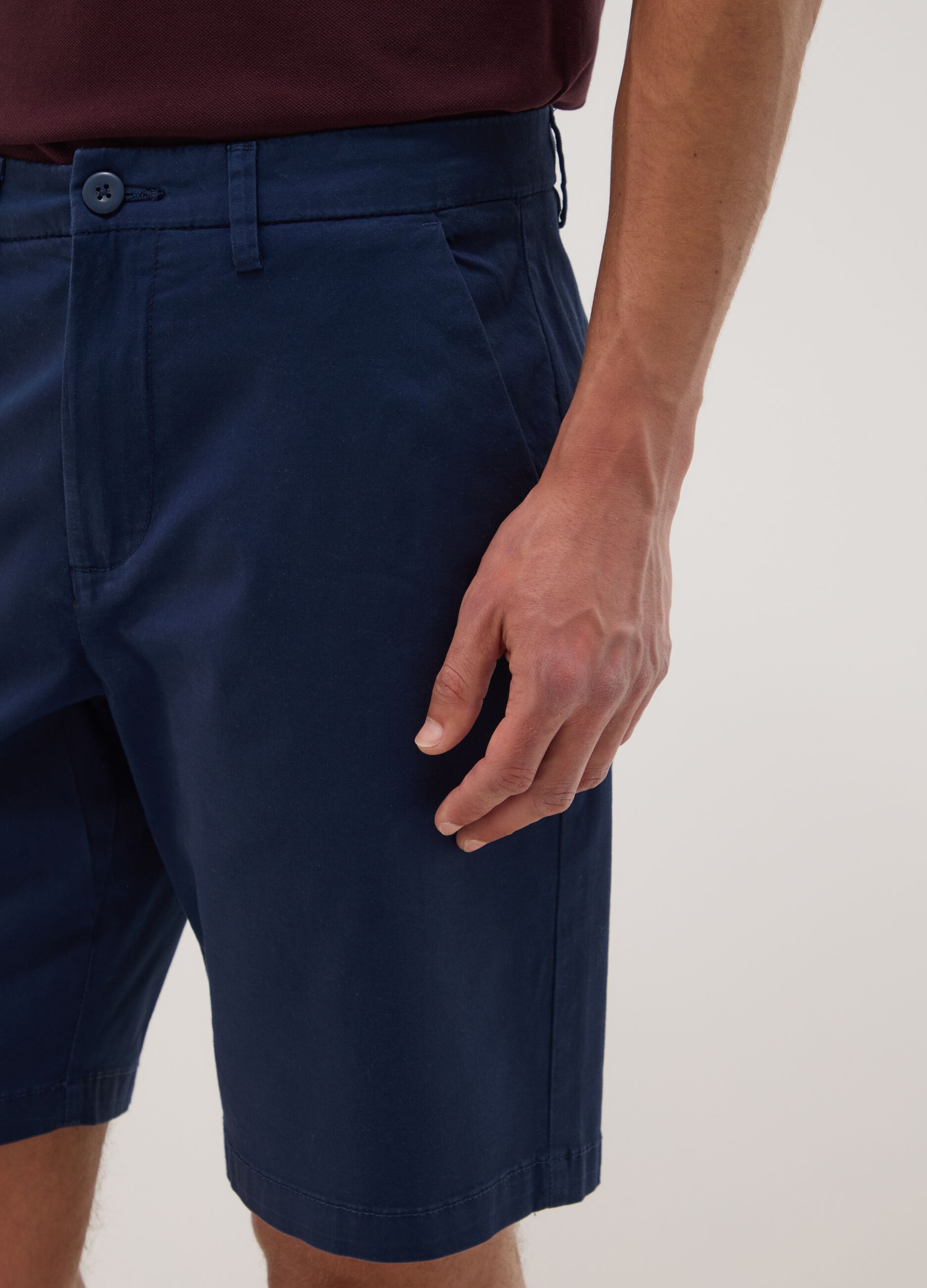 Bermuda chino blu in cotone elasticizzato