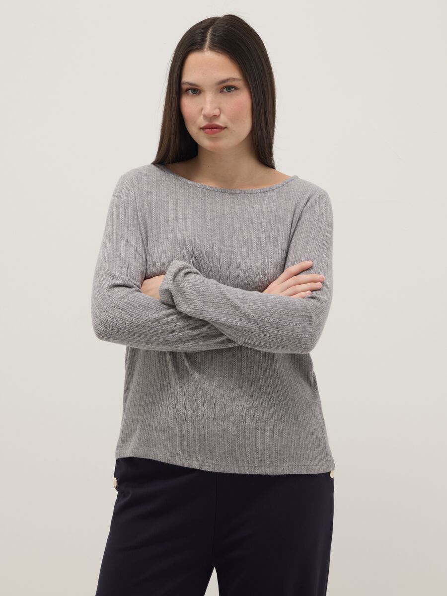 T-shirt a maniche lunghe grigia regular fit con collo a barca_0