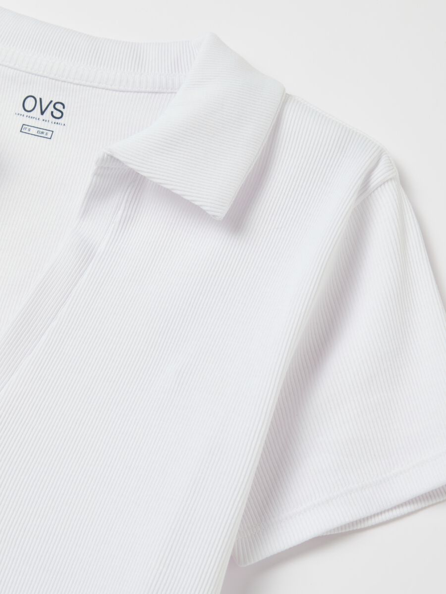 T-shirt with polo neck_5