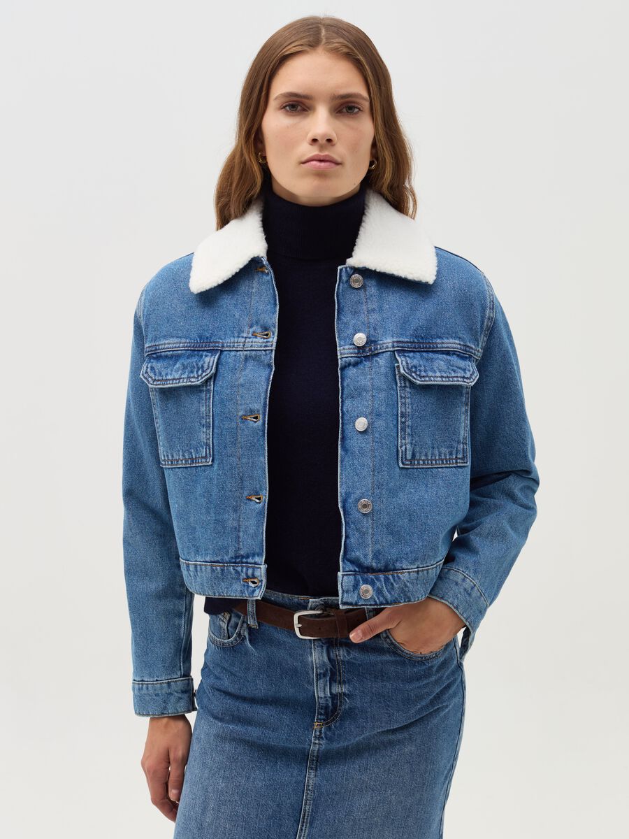 Short jacket in denim with sherpa collar_0