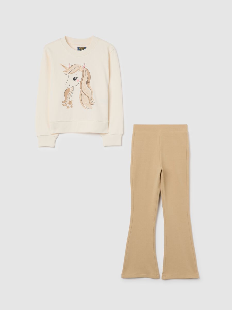 White and beige unicorn jogging outfit_0