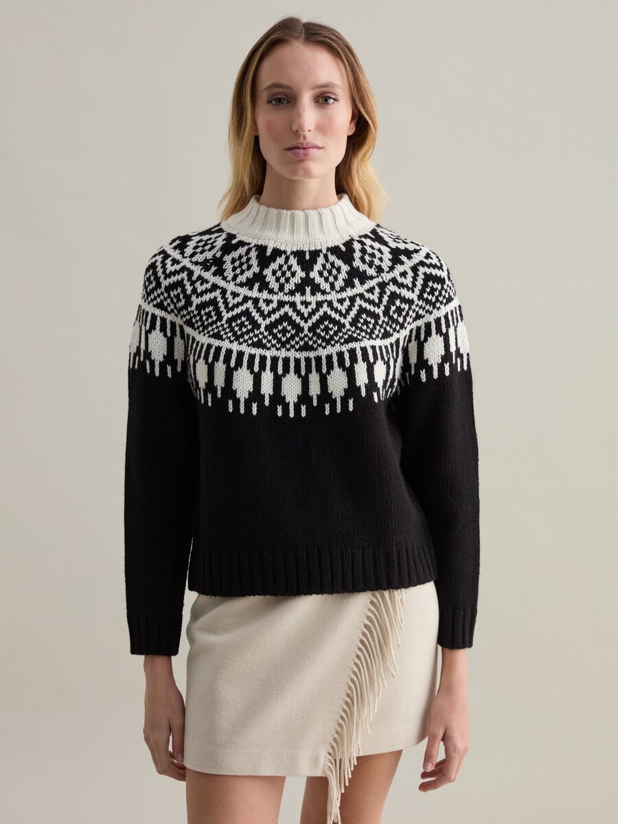 Pullover with mock neck and Norwegian design_0