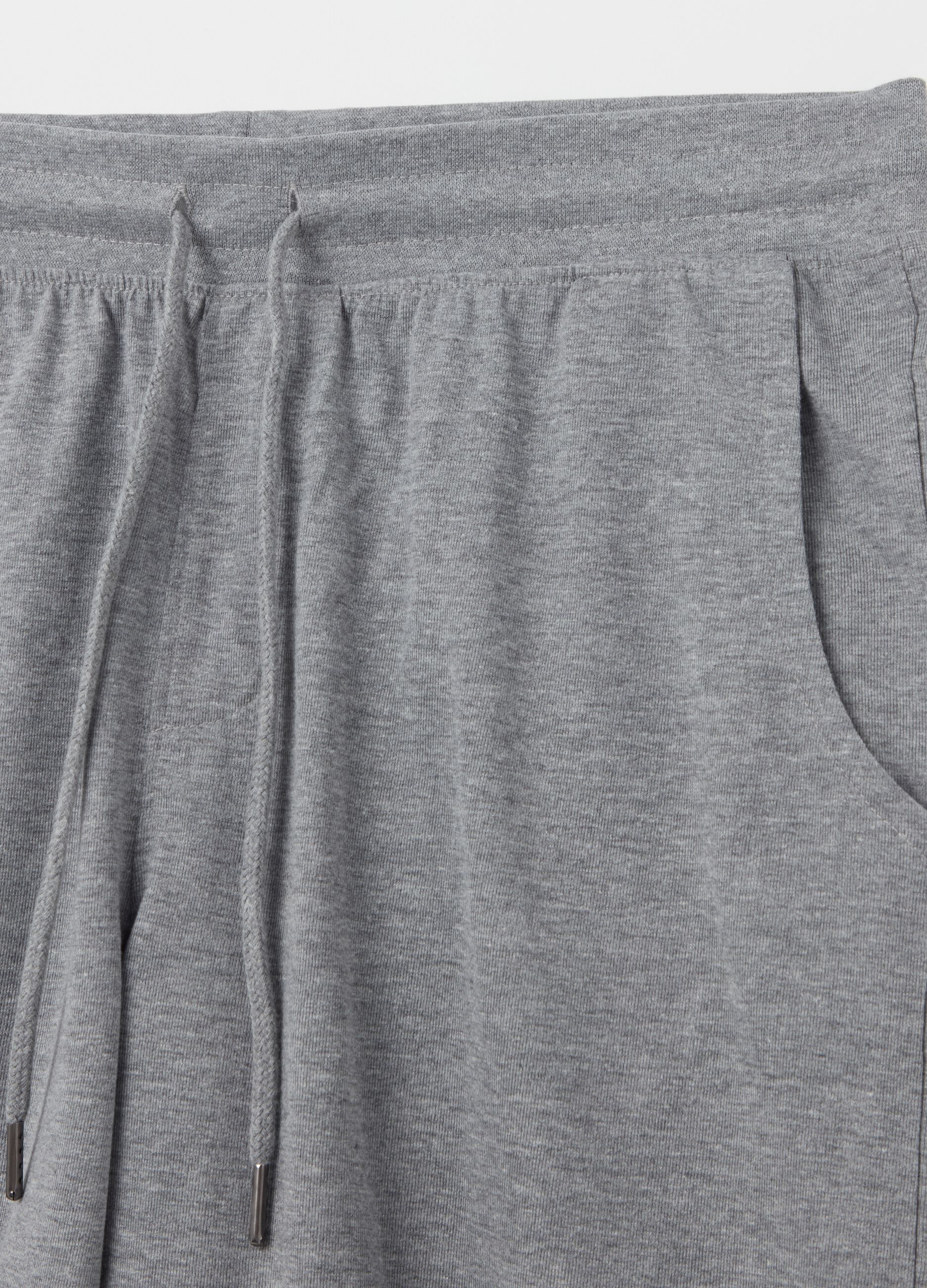 Short pyjama trousers with drawstring