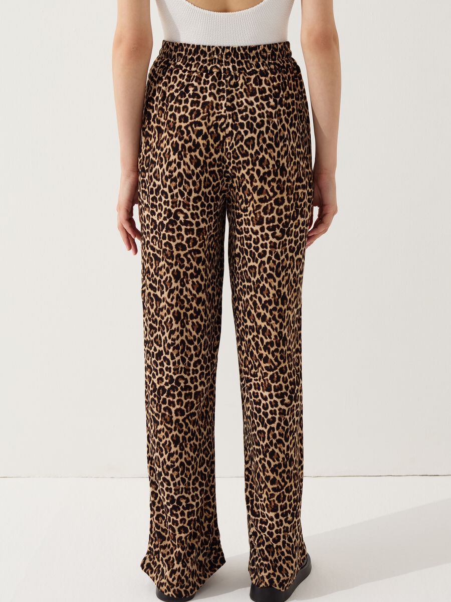 Jogger trousers with animal print_2