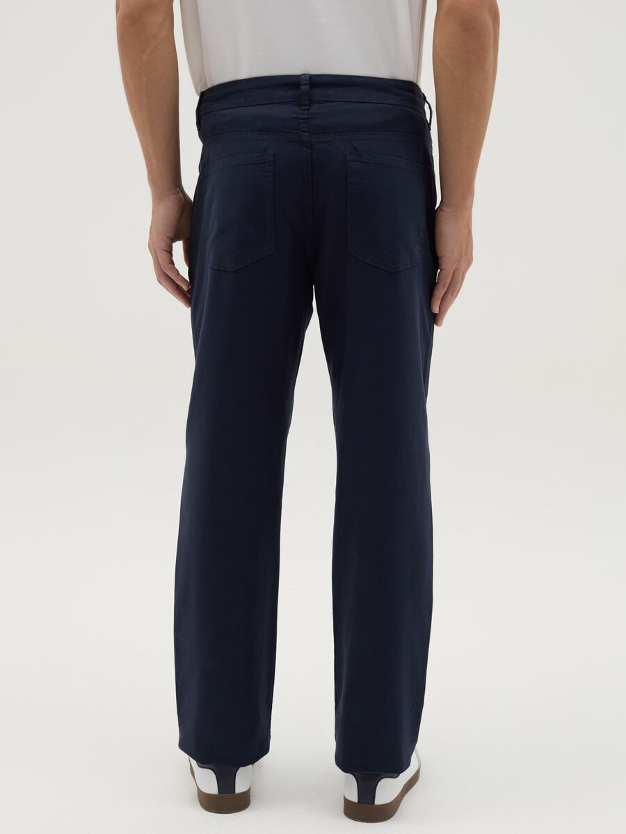 Trousers in linen and cotton with five pockets_2