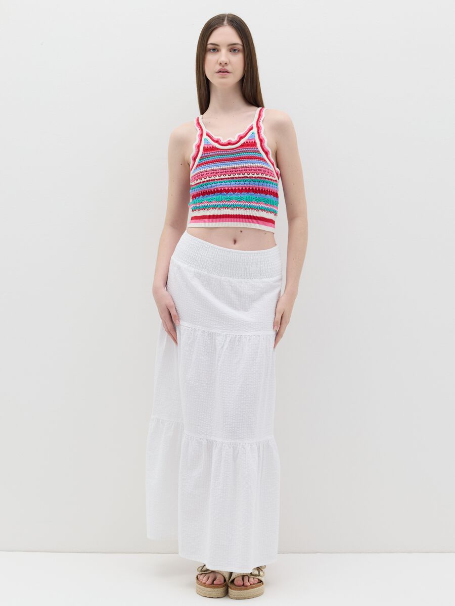 Cropped tank top in multicoloured crochet_0