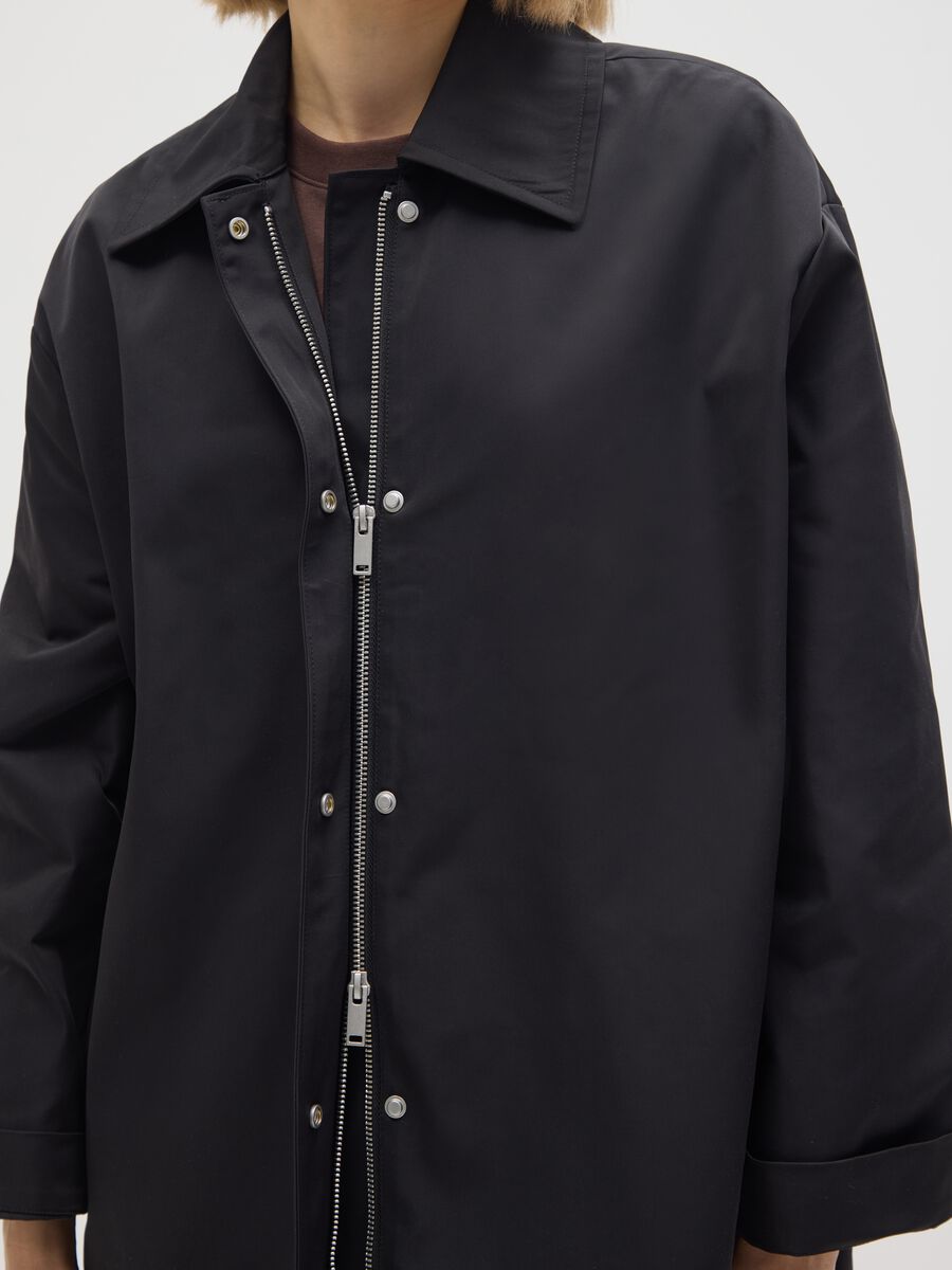 Black regular fit jacket with zip_3