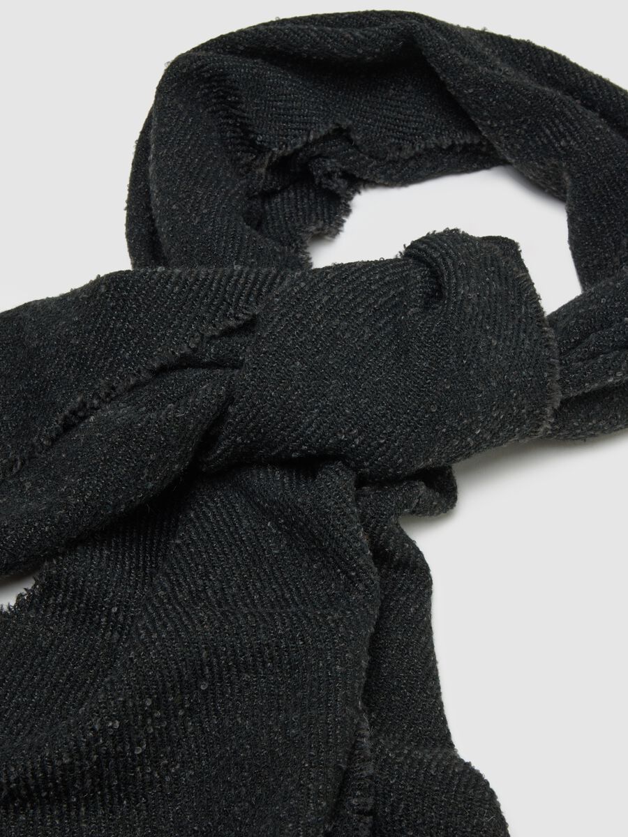 Black Woven Scarf_1