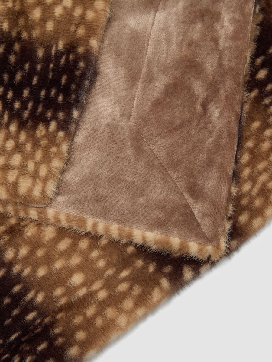 Coperta marrone con fantasia maculata_1