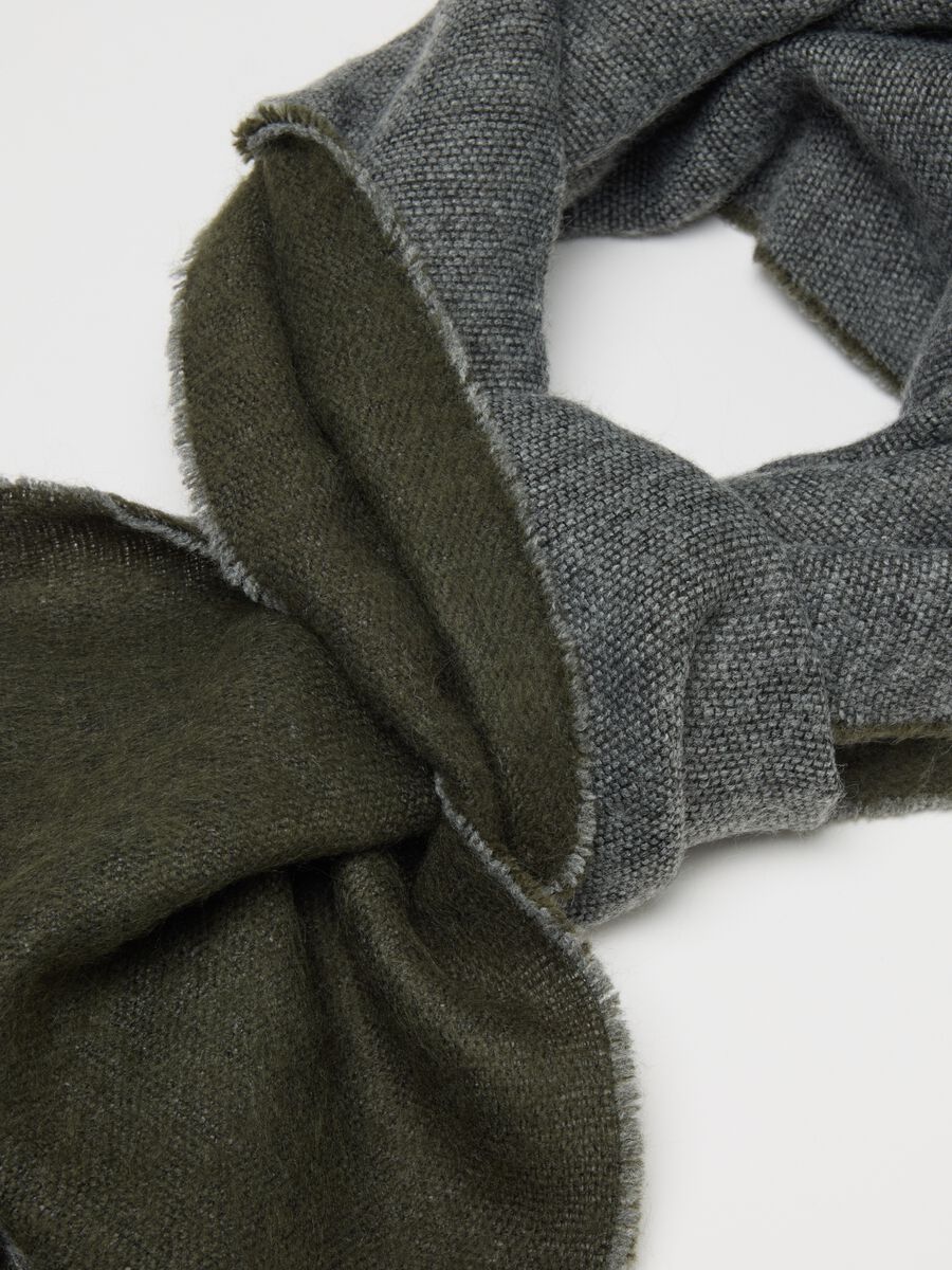 Multicoloured scarf with fringes_1