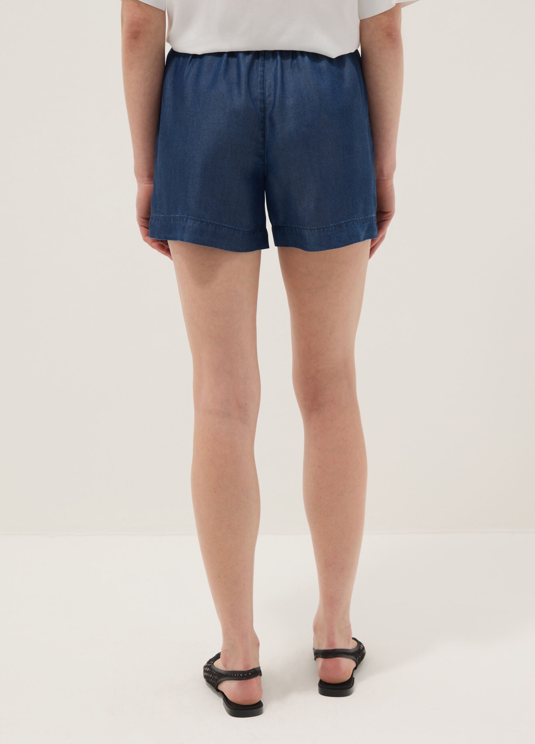 Blue denim shorts in pure lyocell with elasticated waist, regular fit