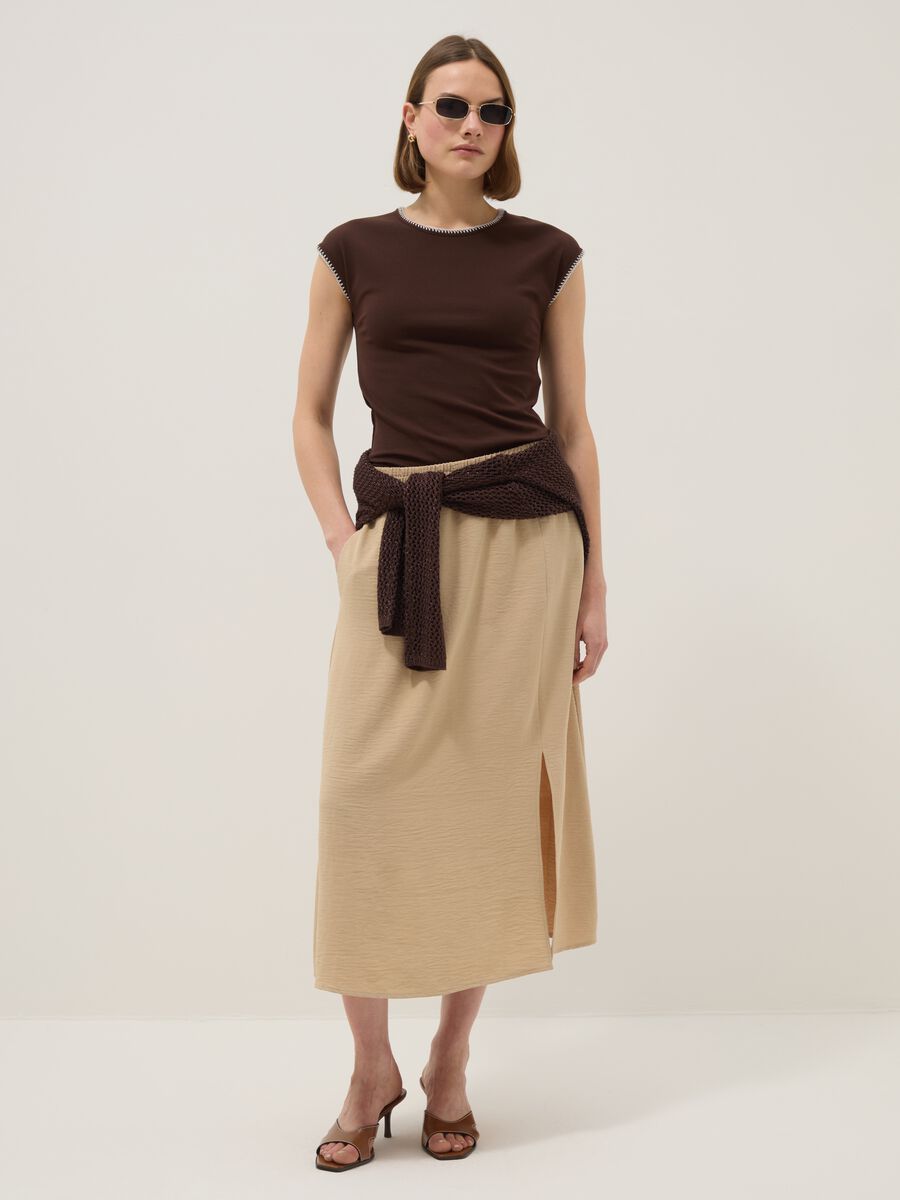 Brown stretch cotton regular fit t-shirt with stitching_1