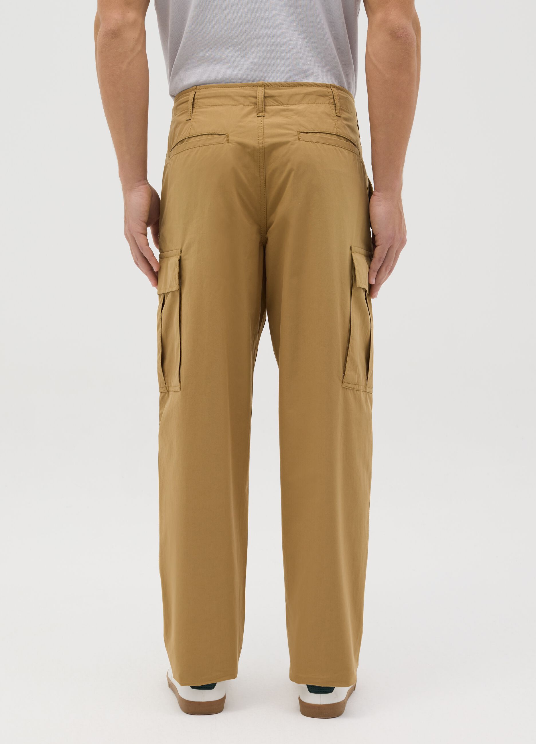 Beige cargo trousers in cotton