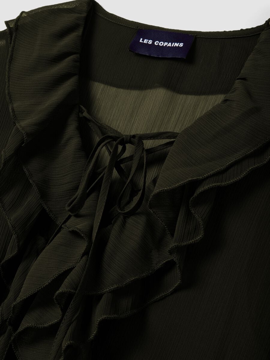 Black dress with deep V-neck and ruffles_1