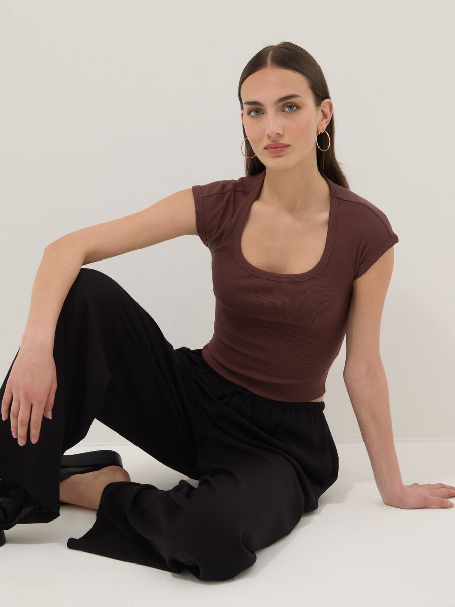 Brown short-sleeve stretch-cotton T-shirt_0
