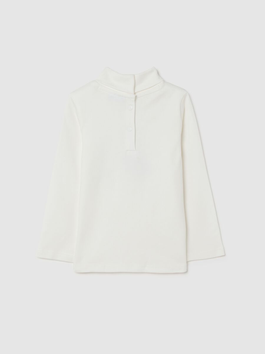 White long-sleeve top with high collar_1