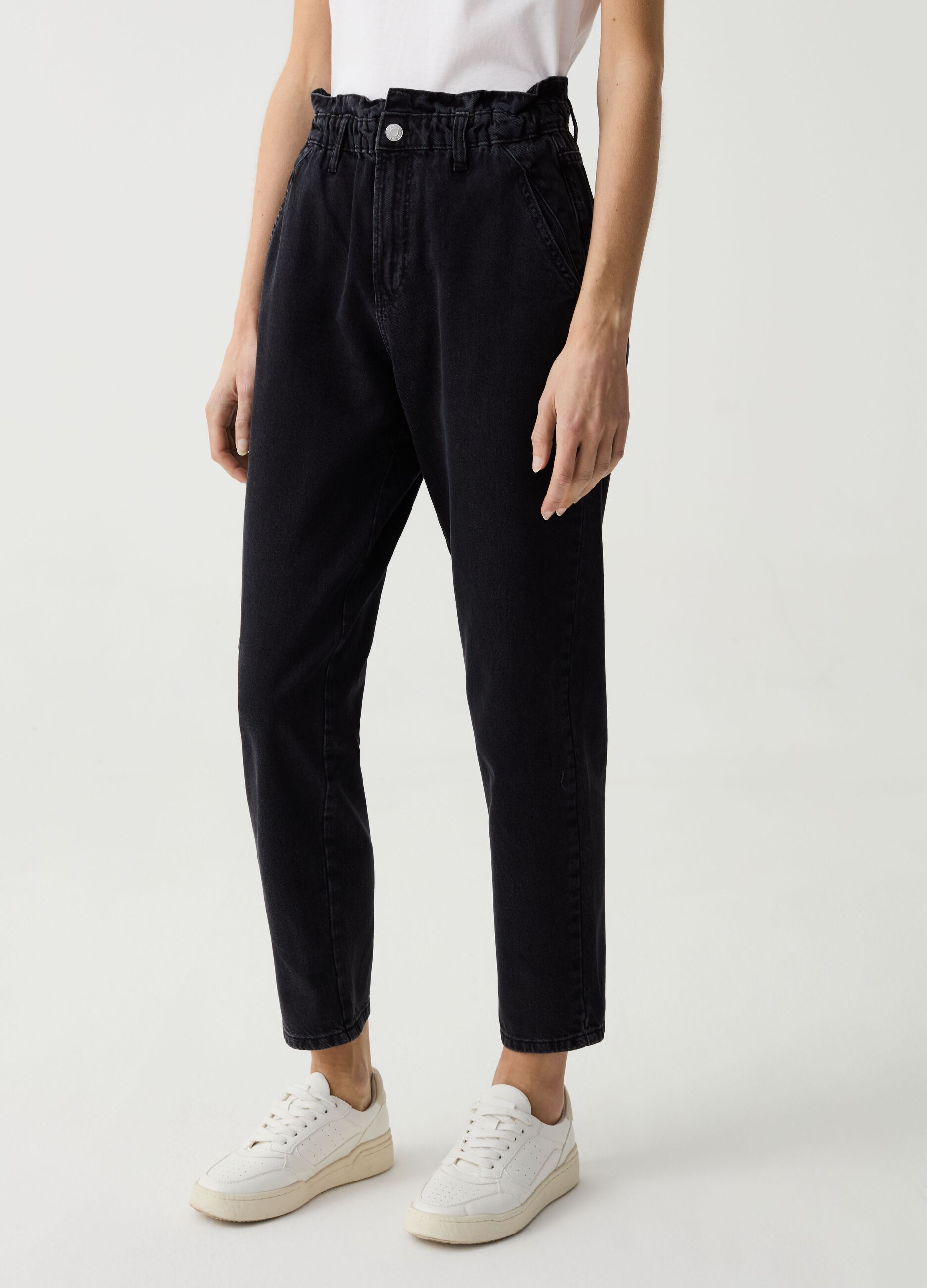 Mum-fit cropped jeans