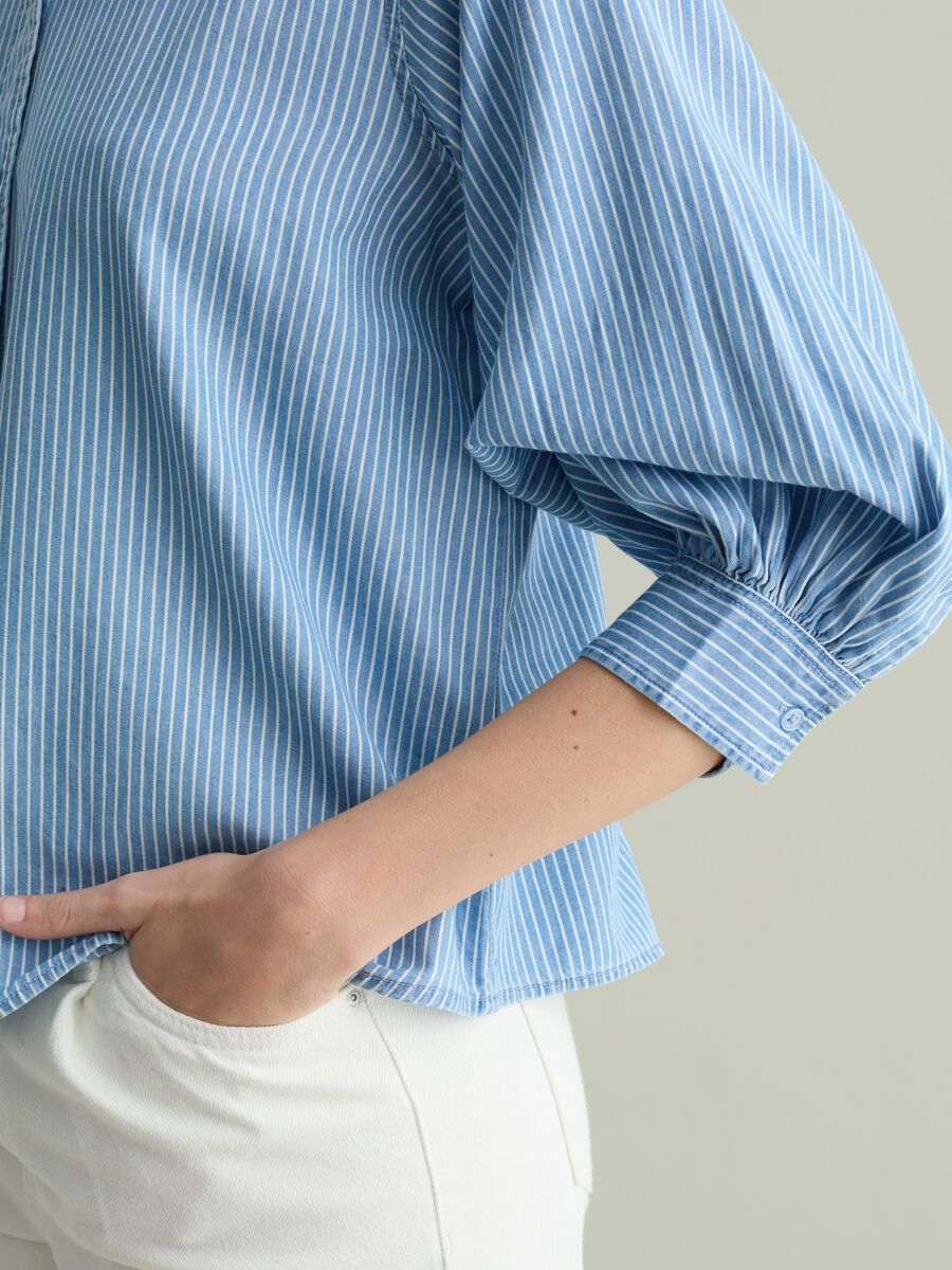Striped fluid shirt with three-quarter sleeves_2