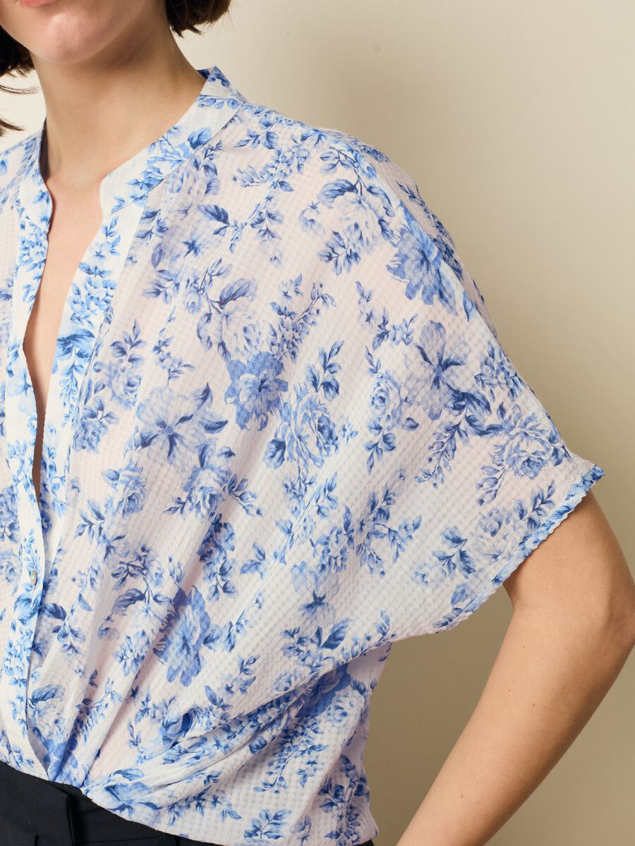 Floral blouse with knot_0