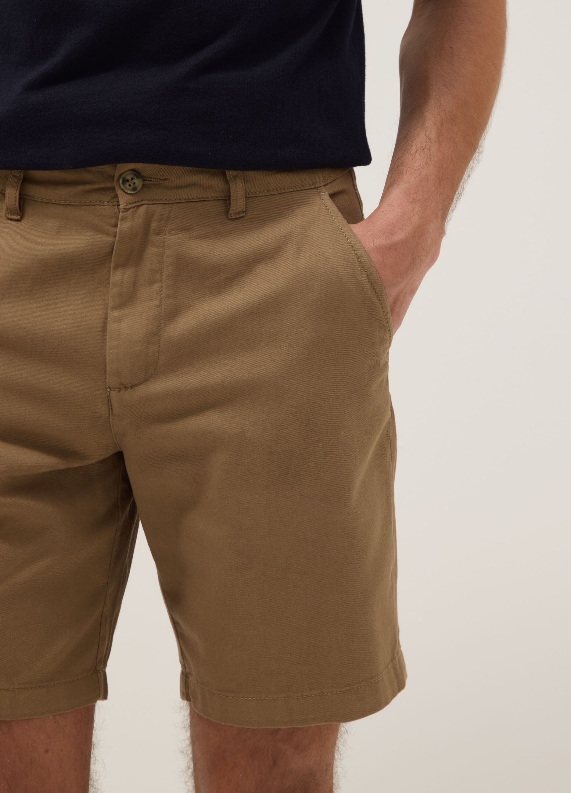 Beige chino shorts in pure cotton, regular fit