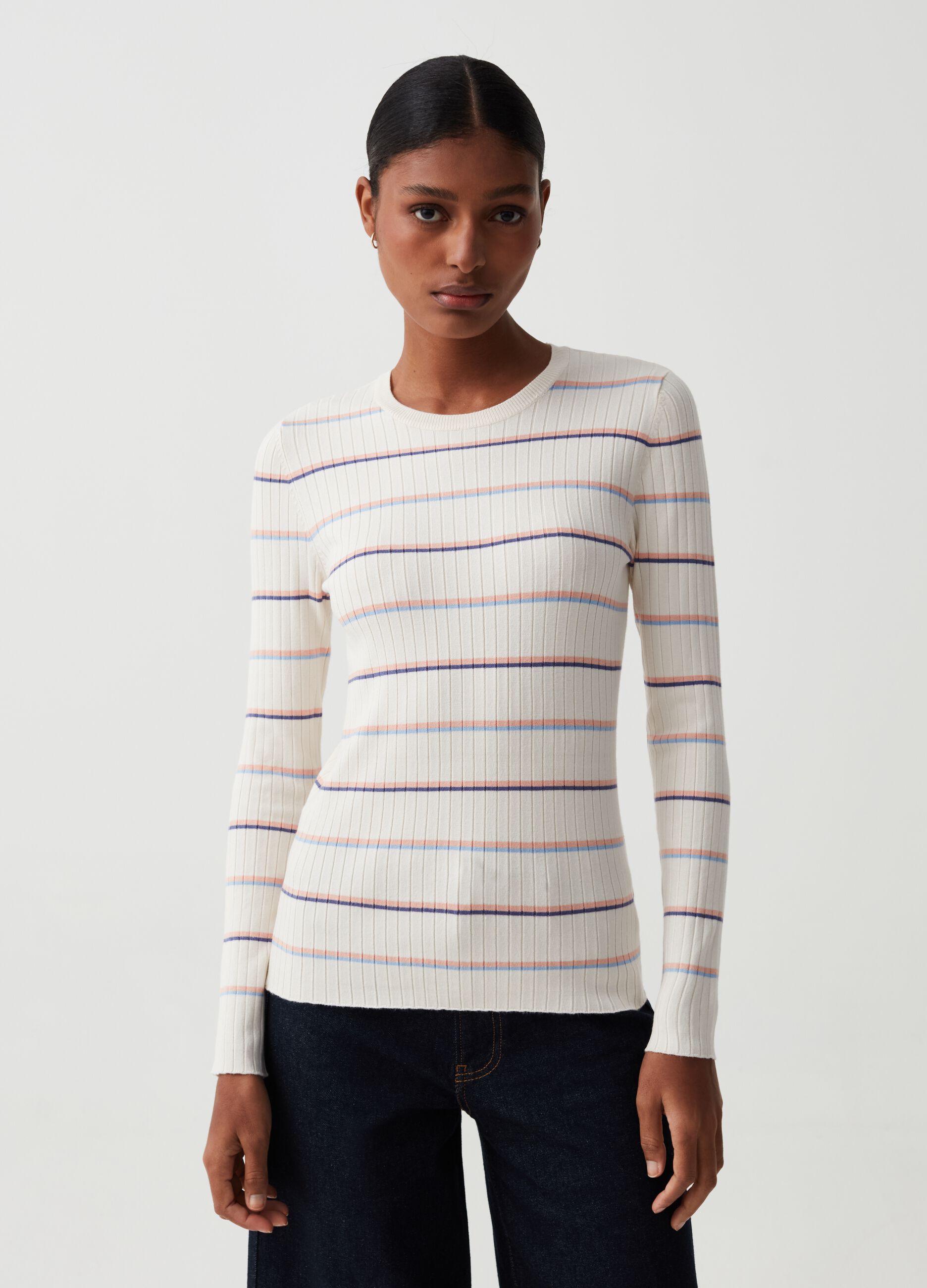 Flat ribbed top with striped pattern