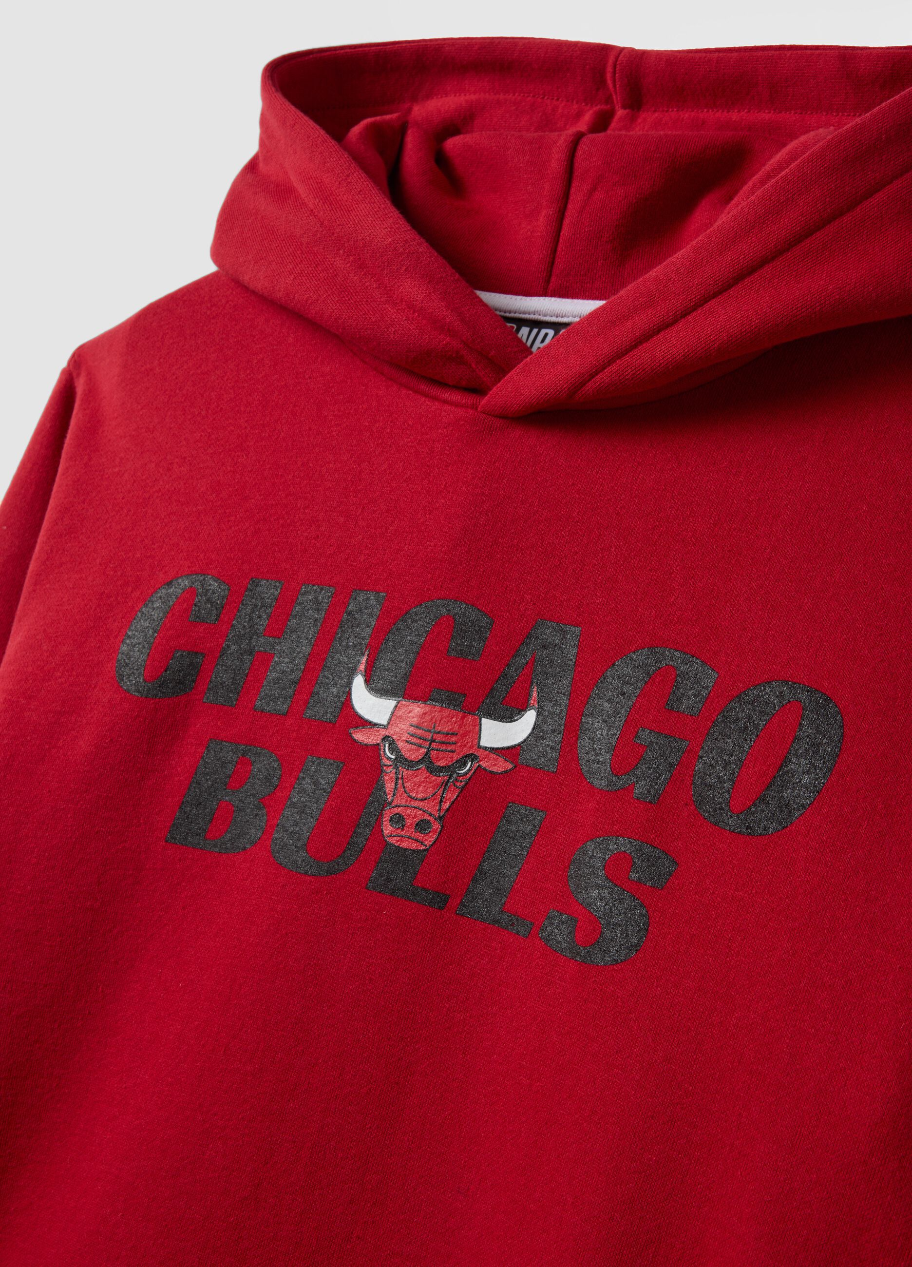Red cotton-blend hoodie with Chicago Bulls print