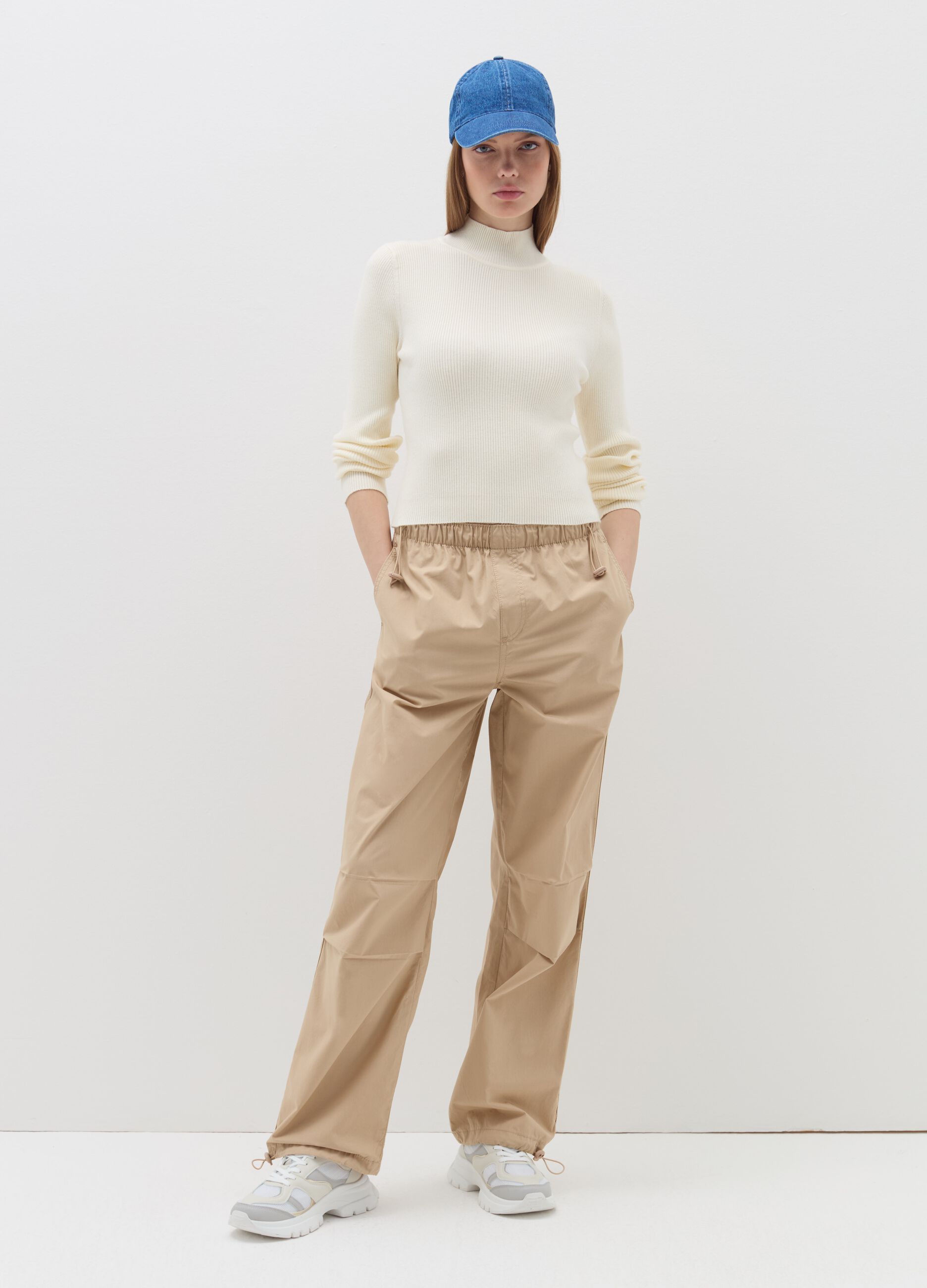 Pullover mock neck