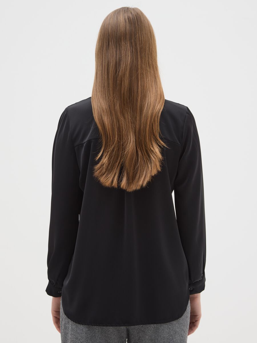 Camicia nera con collo tradizionale regular fit_2