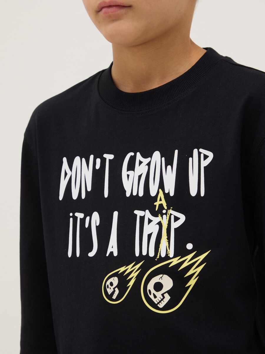 T-shirt in puro cotone nera regular fit con stampa per ragazzo_2
