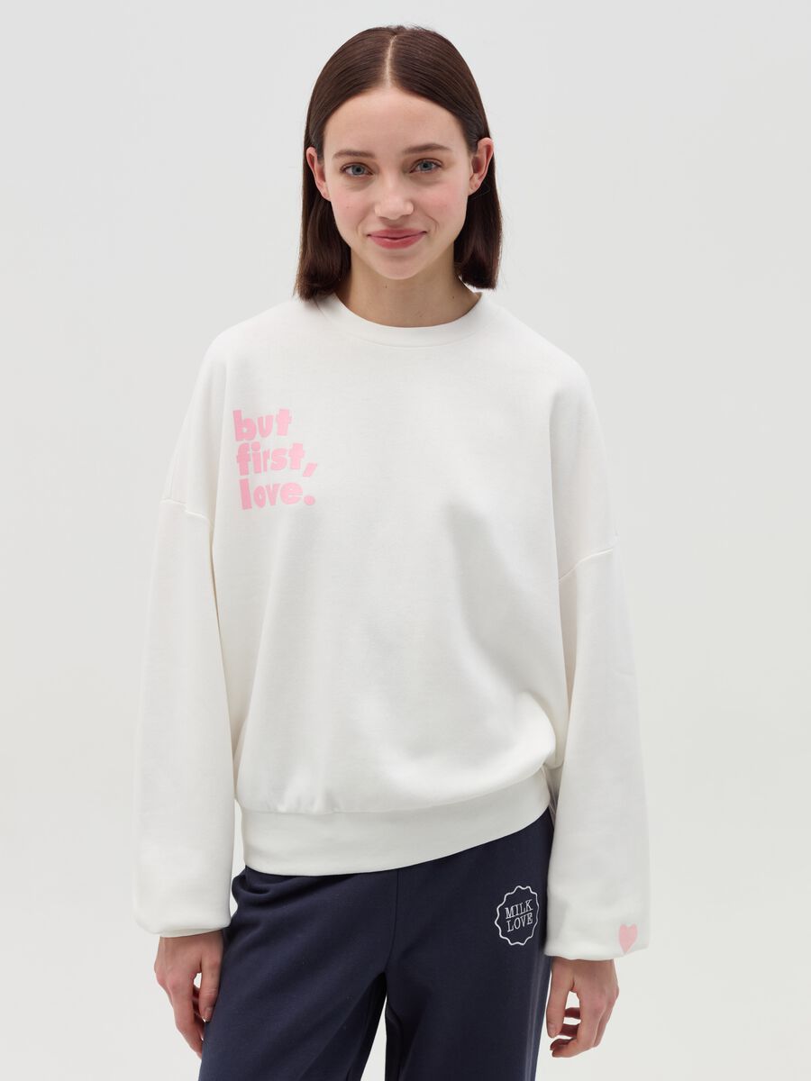 Cropped sweatshirt with round neck_0