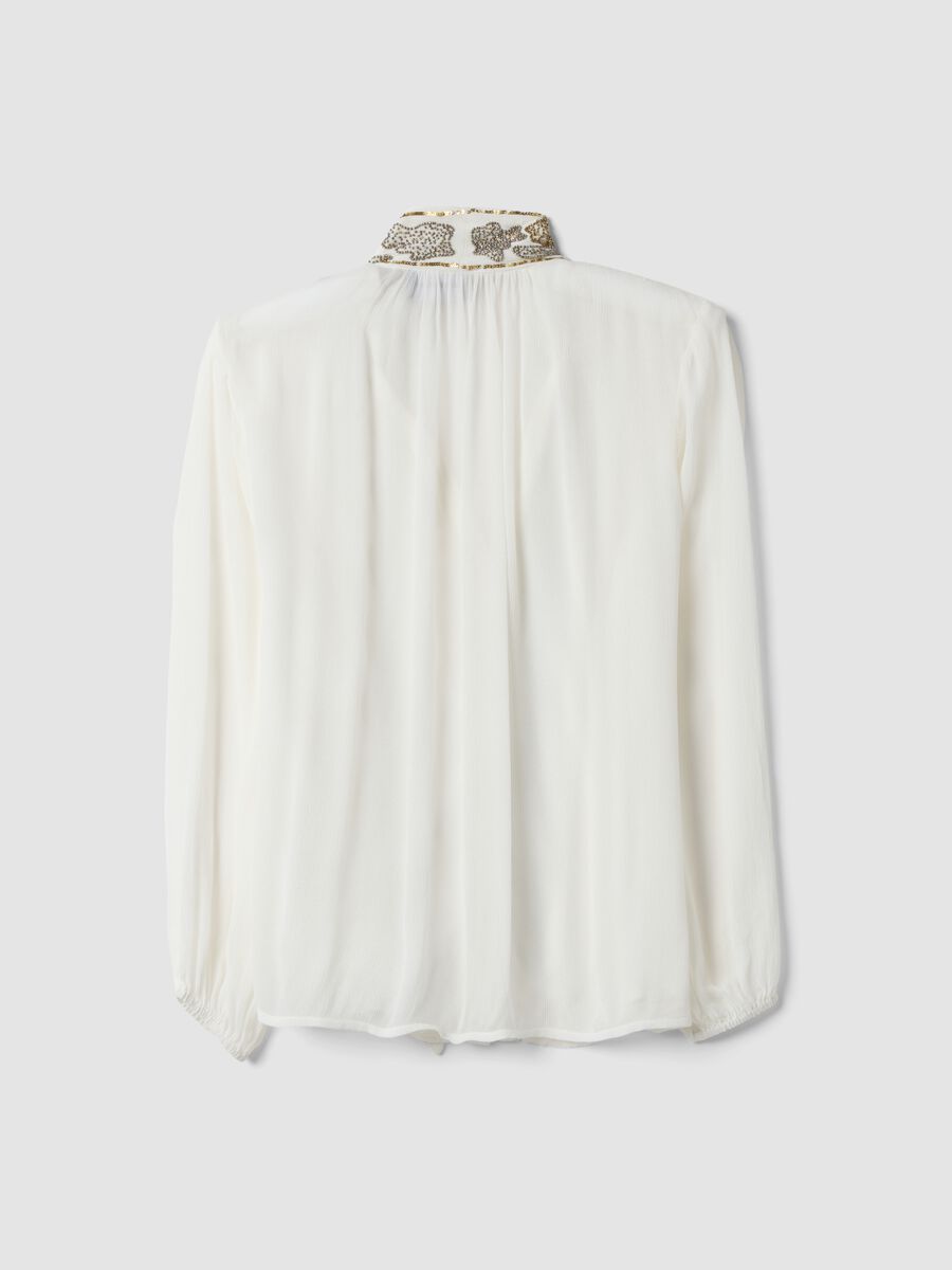 Camicia bianca in pura viscosa con collo ricamato_2