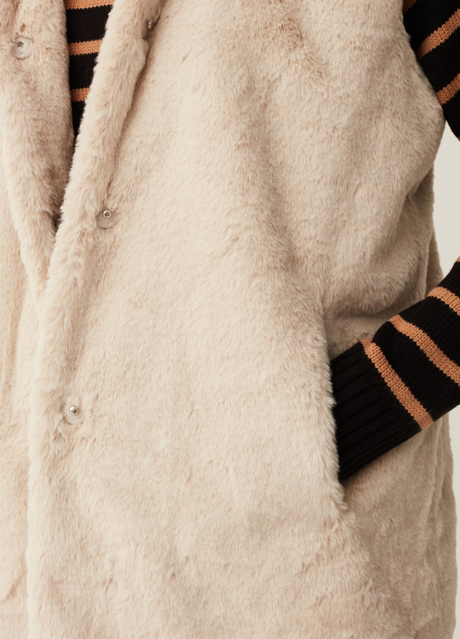 Gilet lungo teddy con cappuccio_3