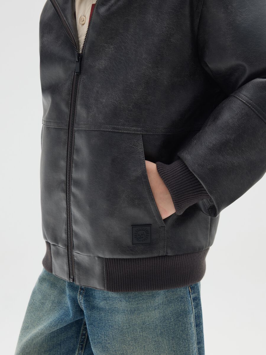 Black padded regular fit boys' jacket_3