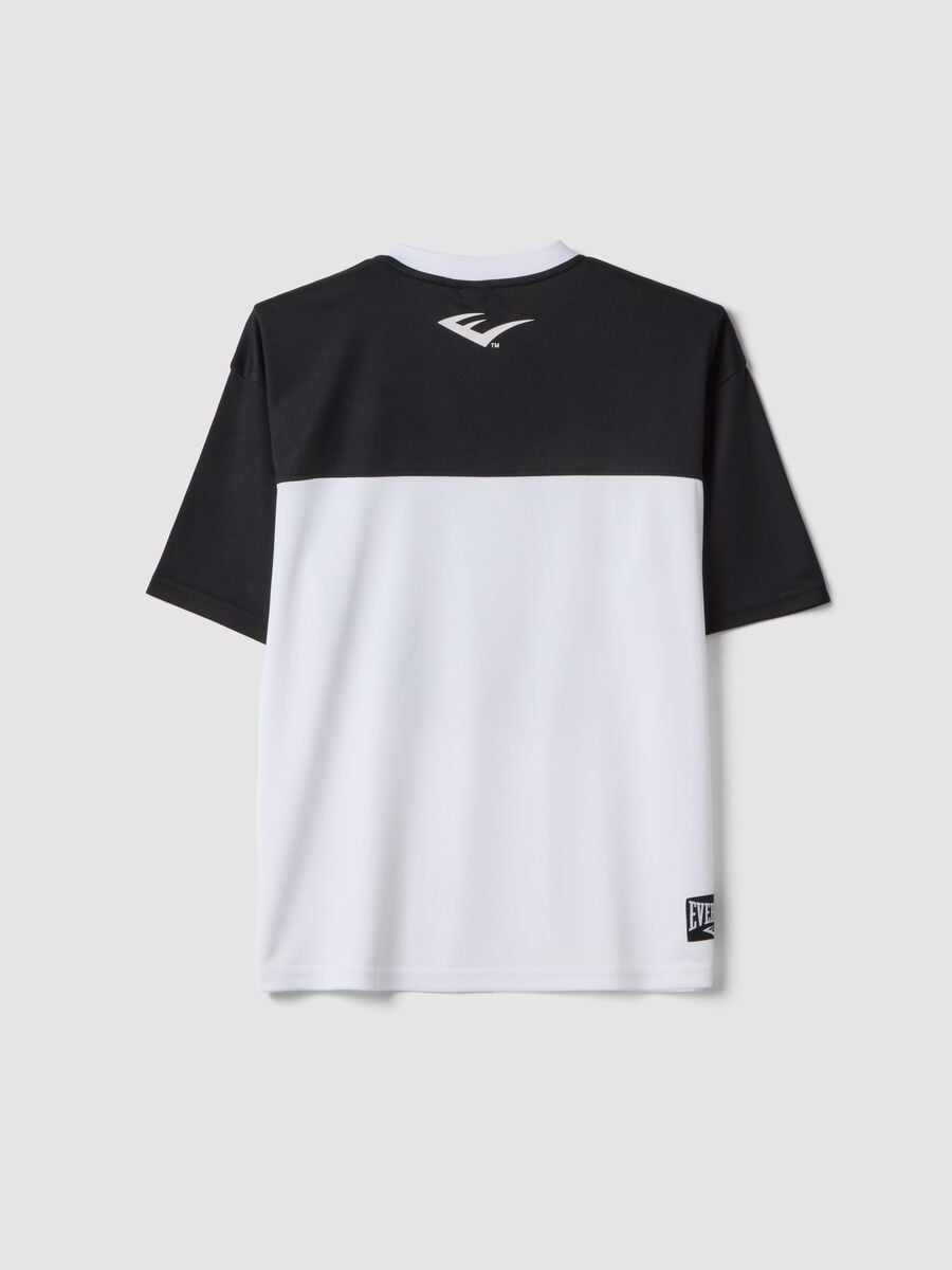 T-shirt nera a maniche corte con scollo a V per ragazzo relaxed fit_1